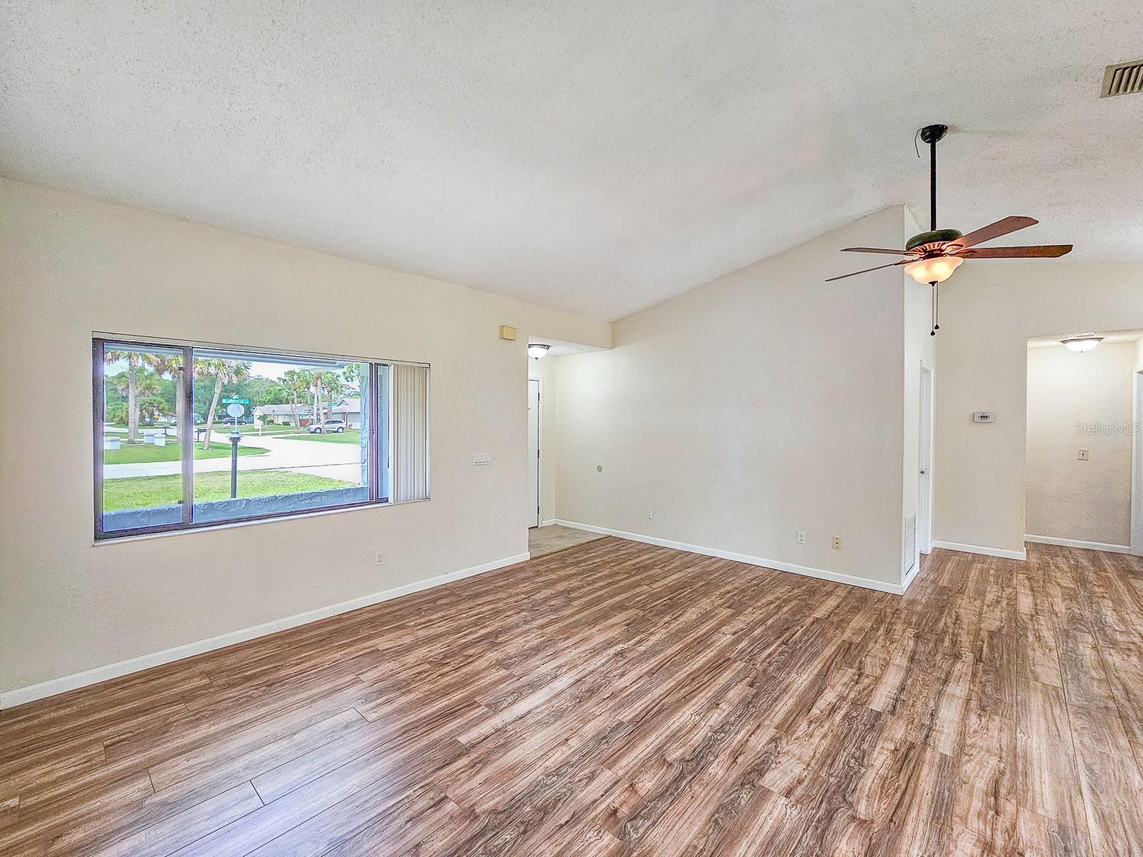 Image 9 of 41 For 22 Blairsville Drive
