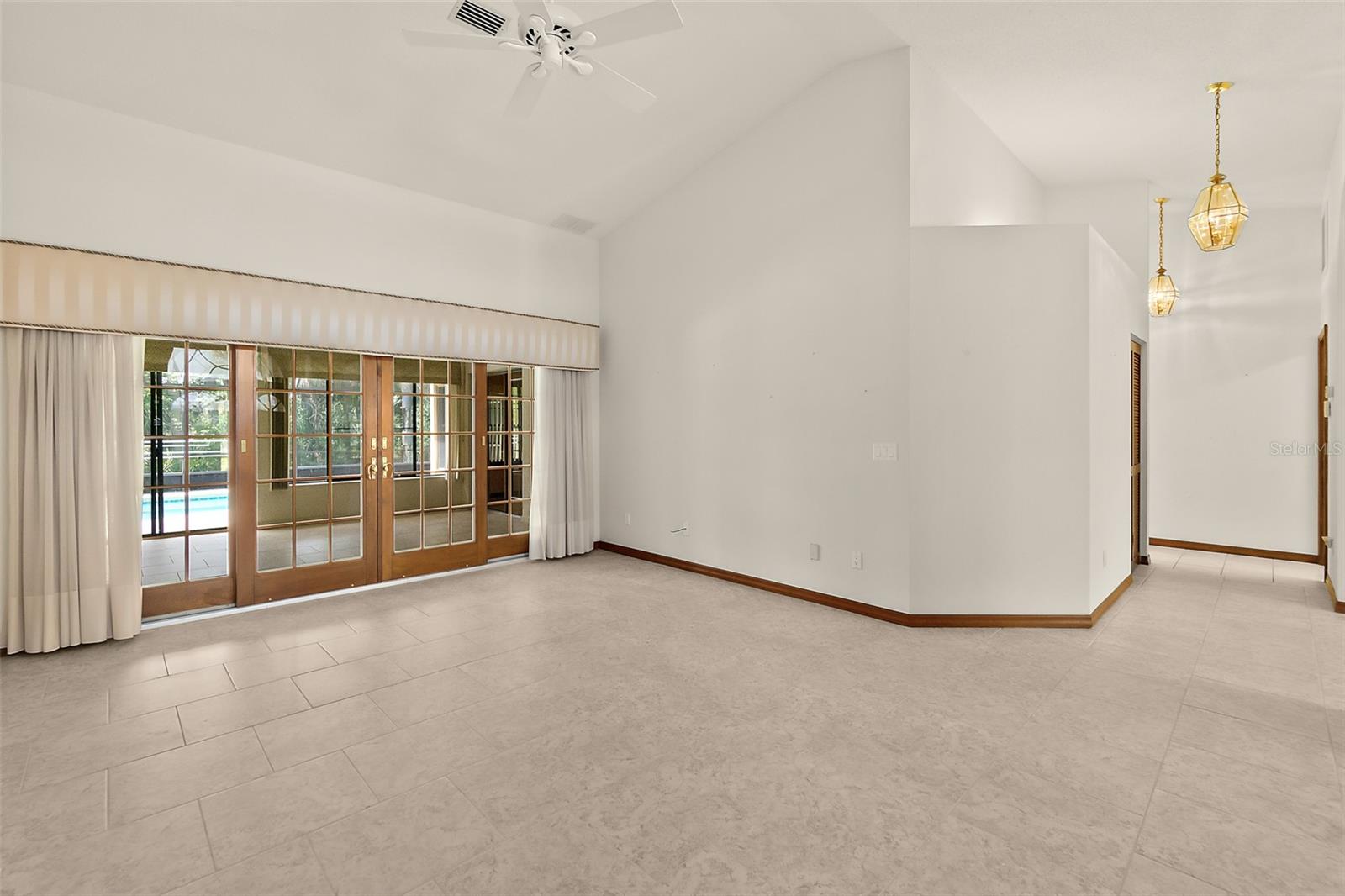 Image 19 of 65 For 109 Cochise Court