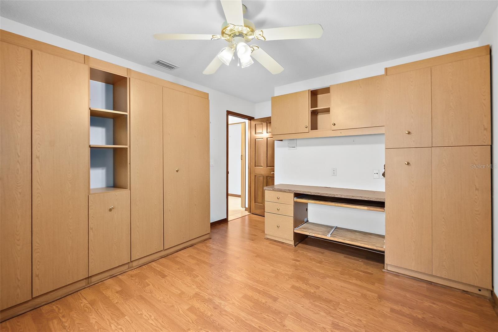 Image 31 of 65 For 109 Cochise Court