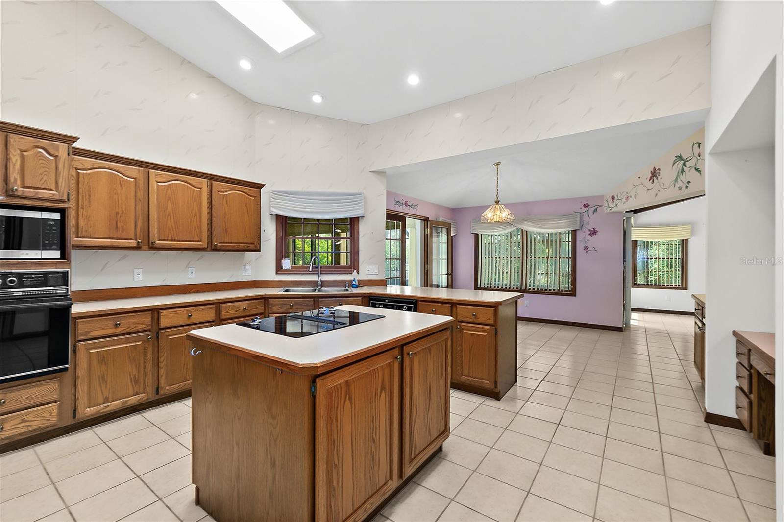 Image 33 of 65 For 109 Cochise Court