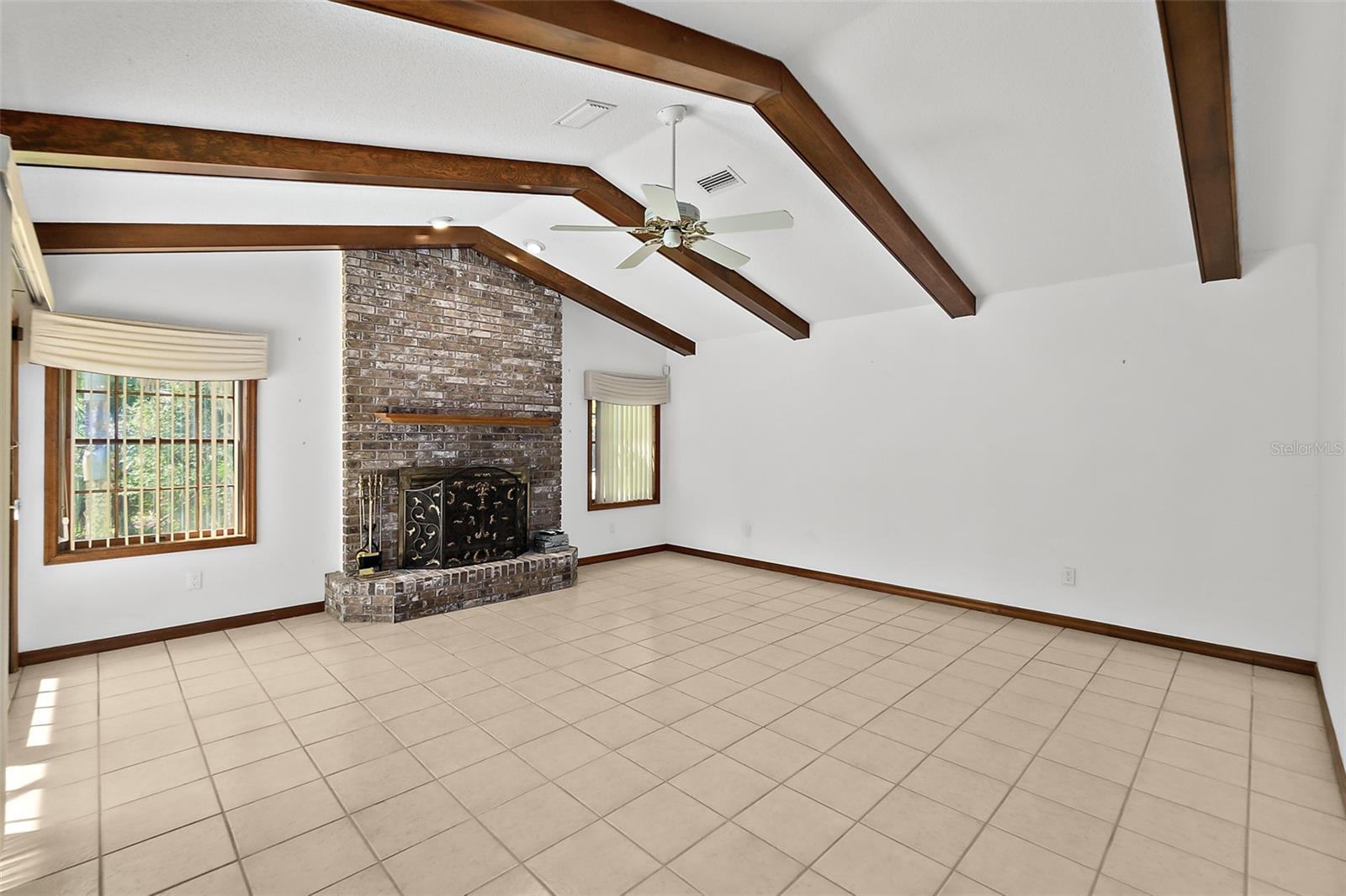 Image 42 of 65 For 109 Cochise Court