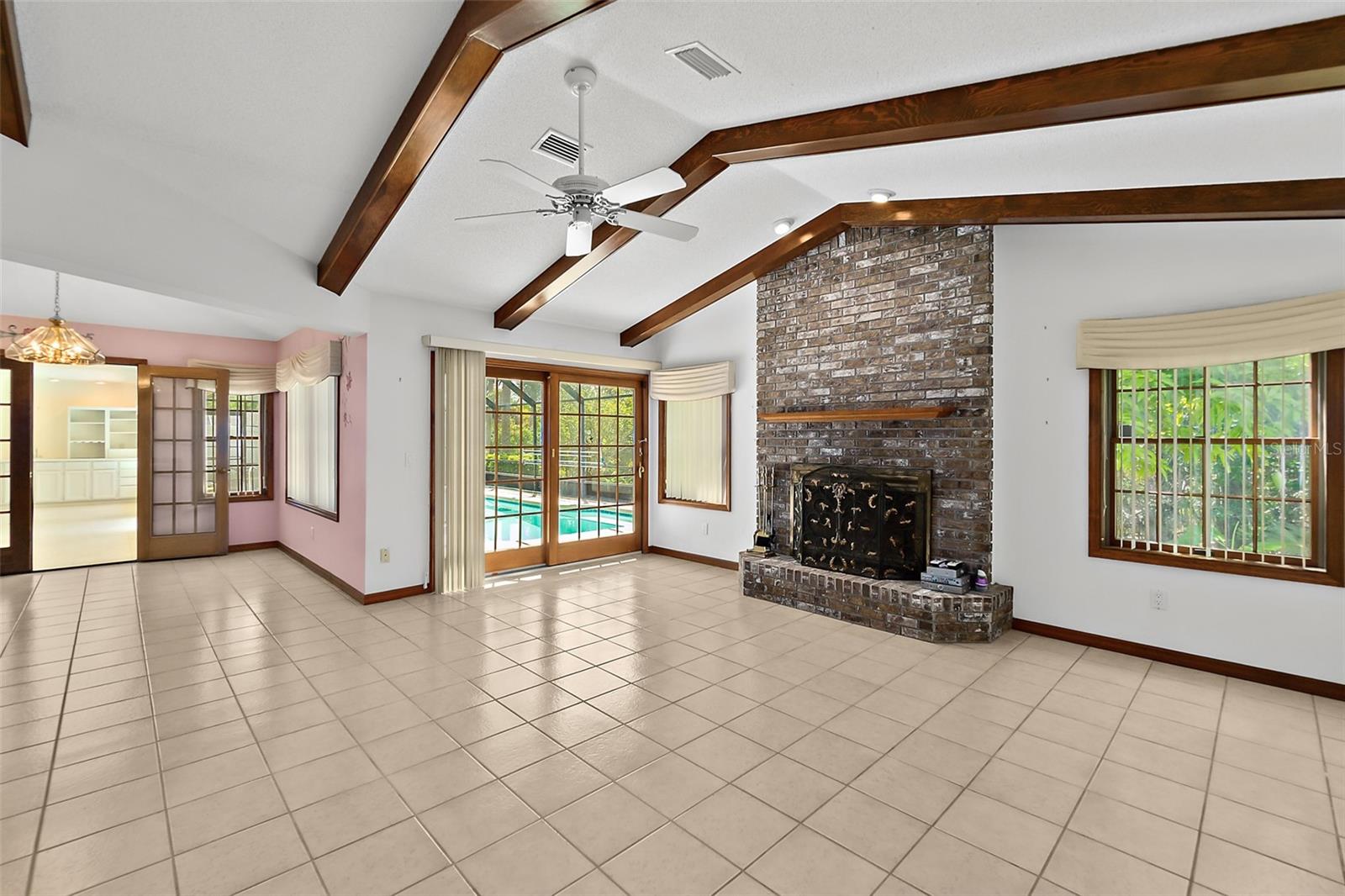 Image 43 of 65 For 109 Cochise Court