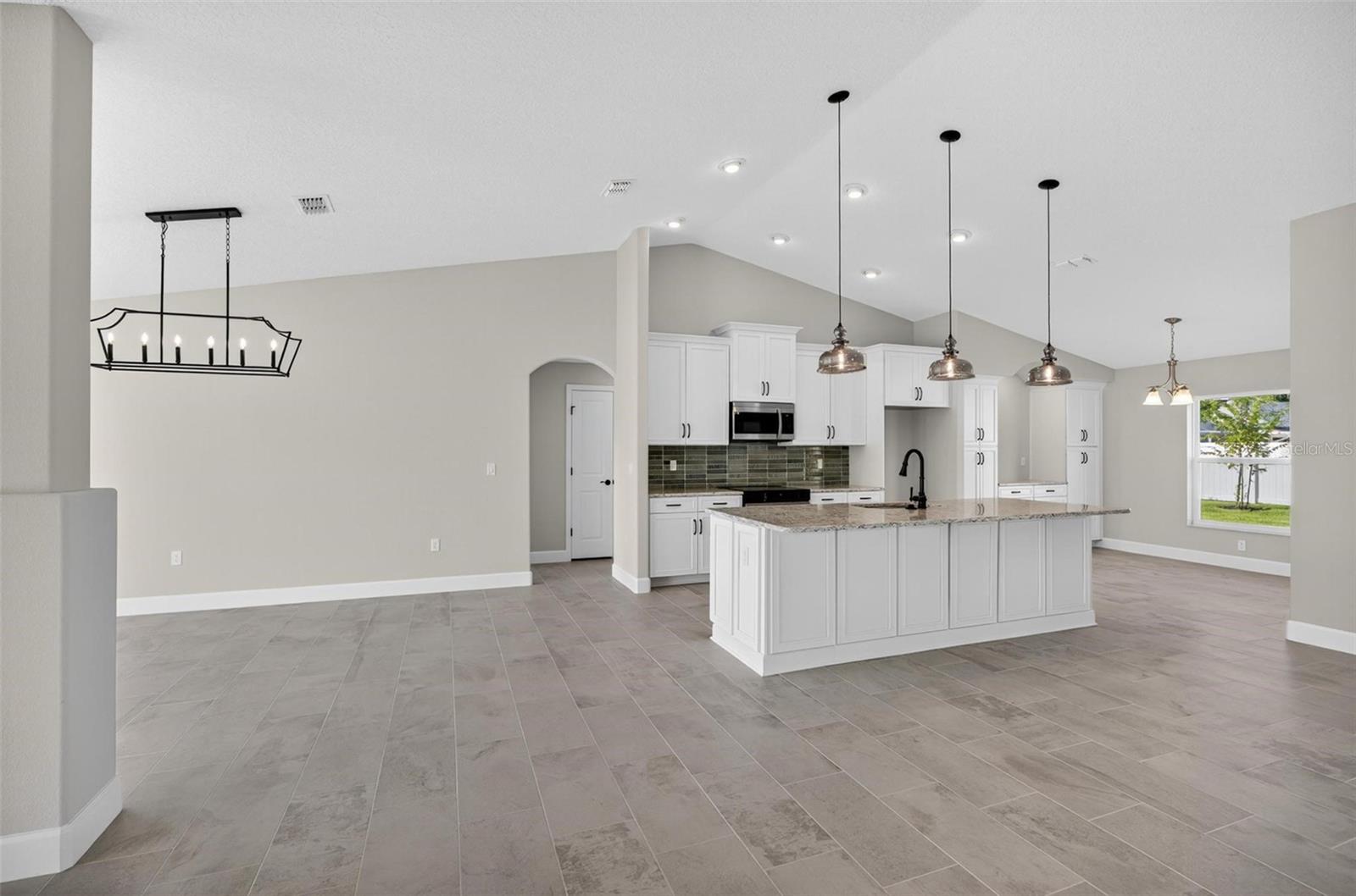 Image 29 of 61 For 40 Wellwater Drive