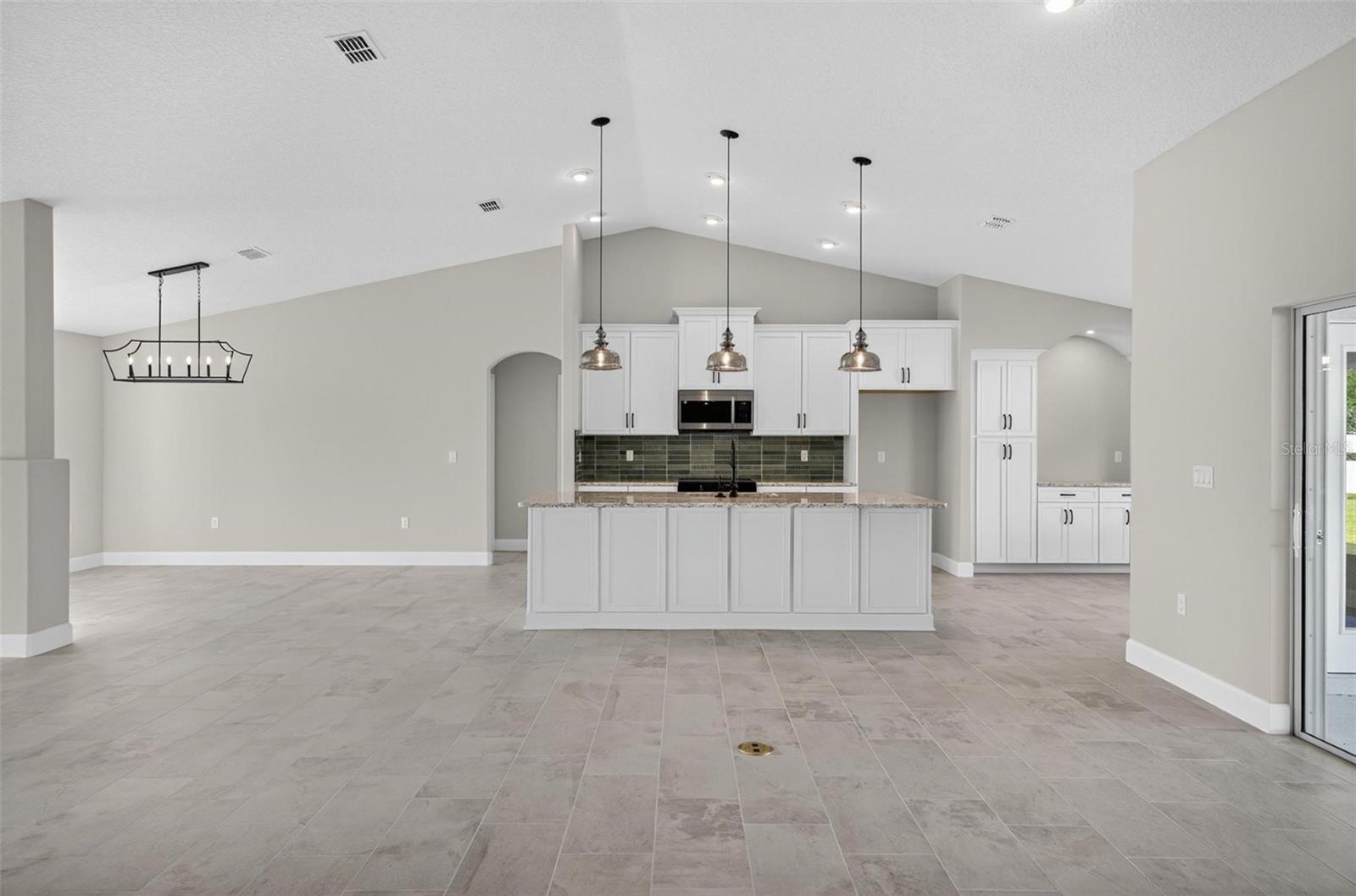 Image 34 of 61 For 40 Wellwater Drive