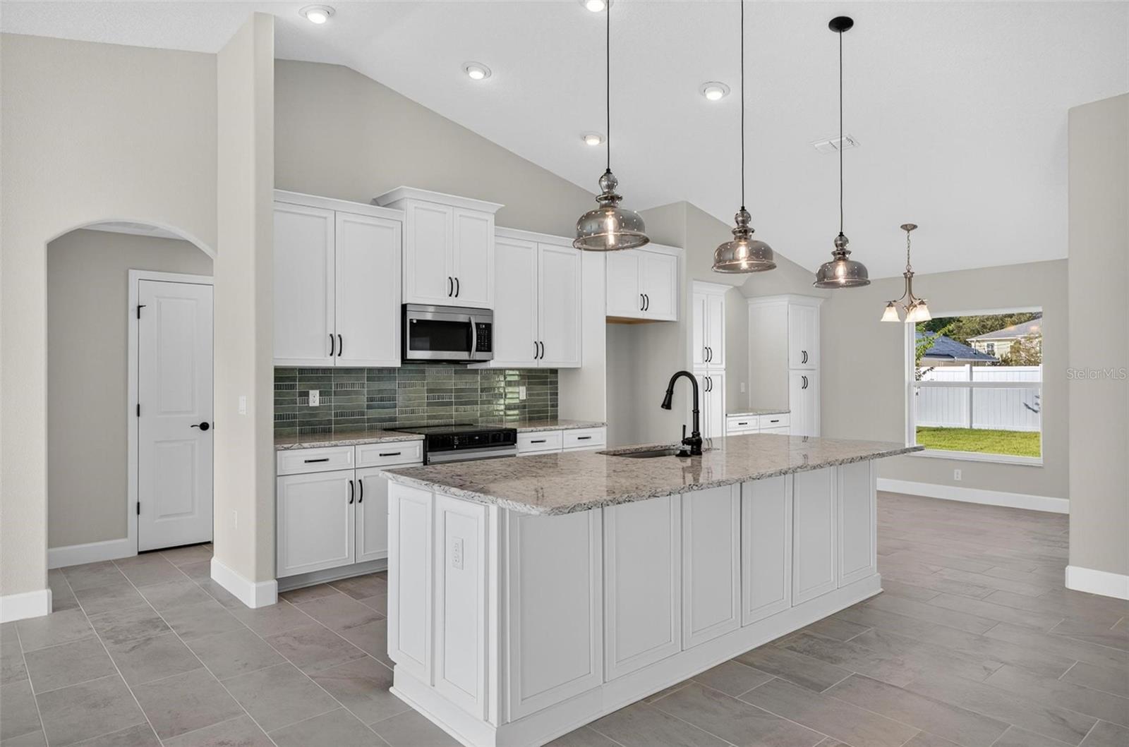 Image 35 of 61 For 40 Wellwater Drive