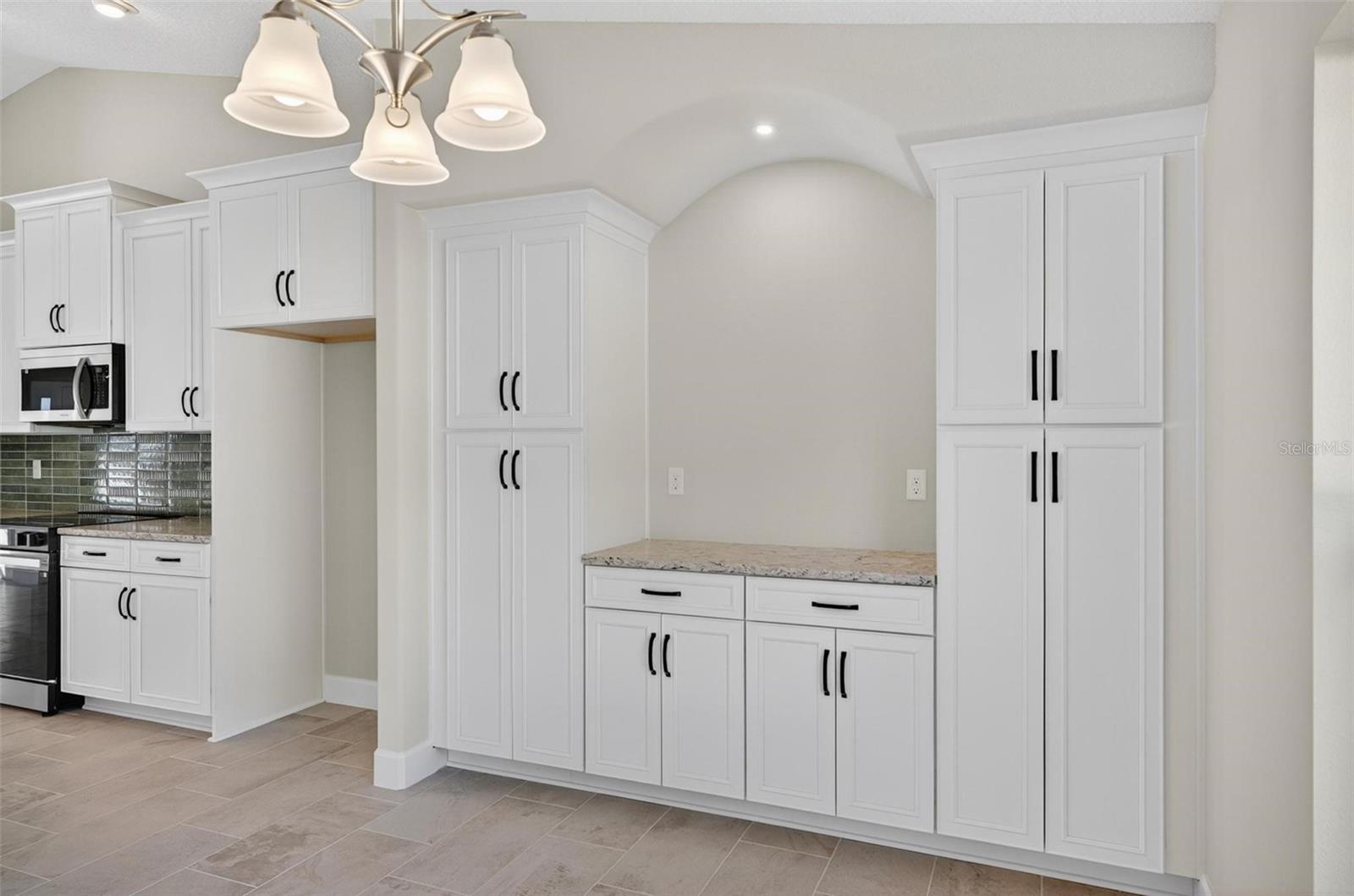 Image 38 of 61 For 40 Wellwater Drive