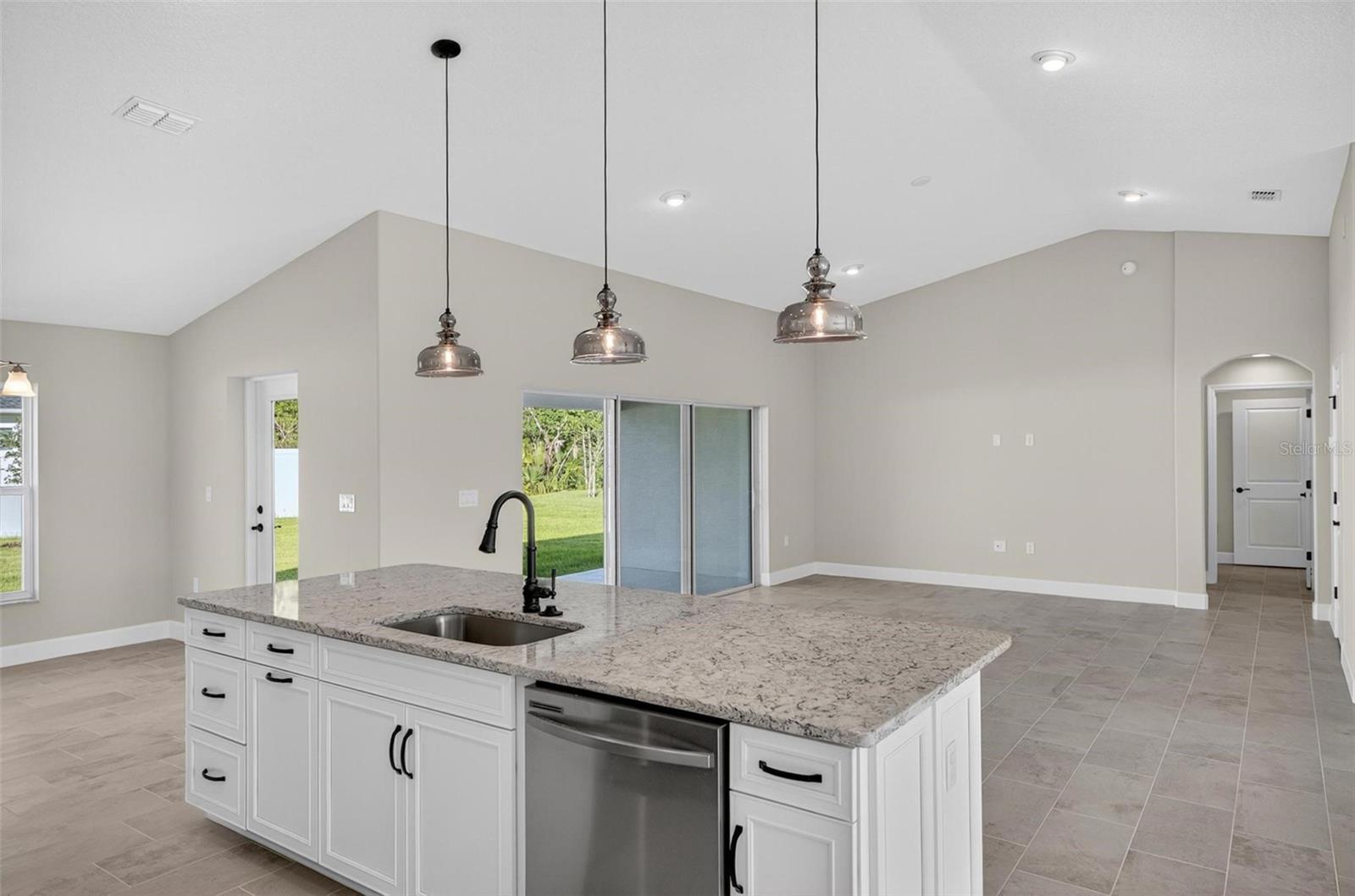 Image 40 of 61 For 40 Wellwater Drive