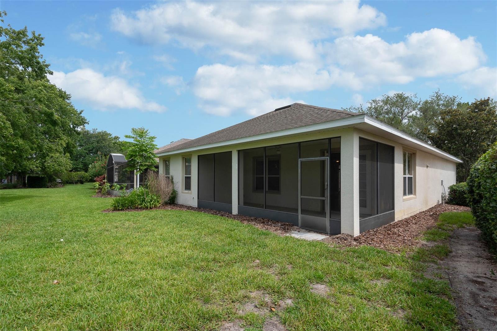 Image 33 of 69 For 902 Heron Point Circle