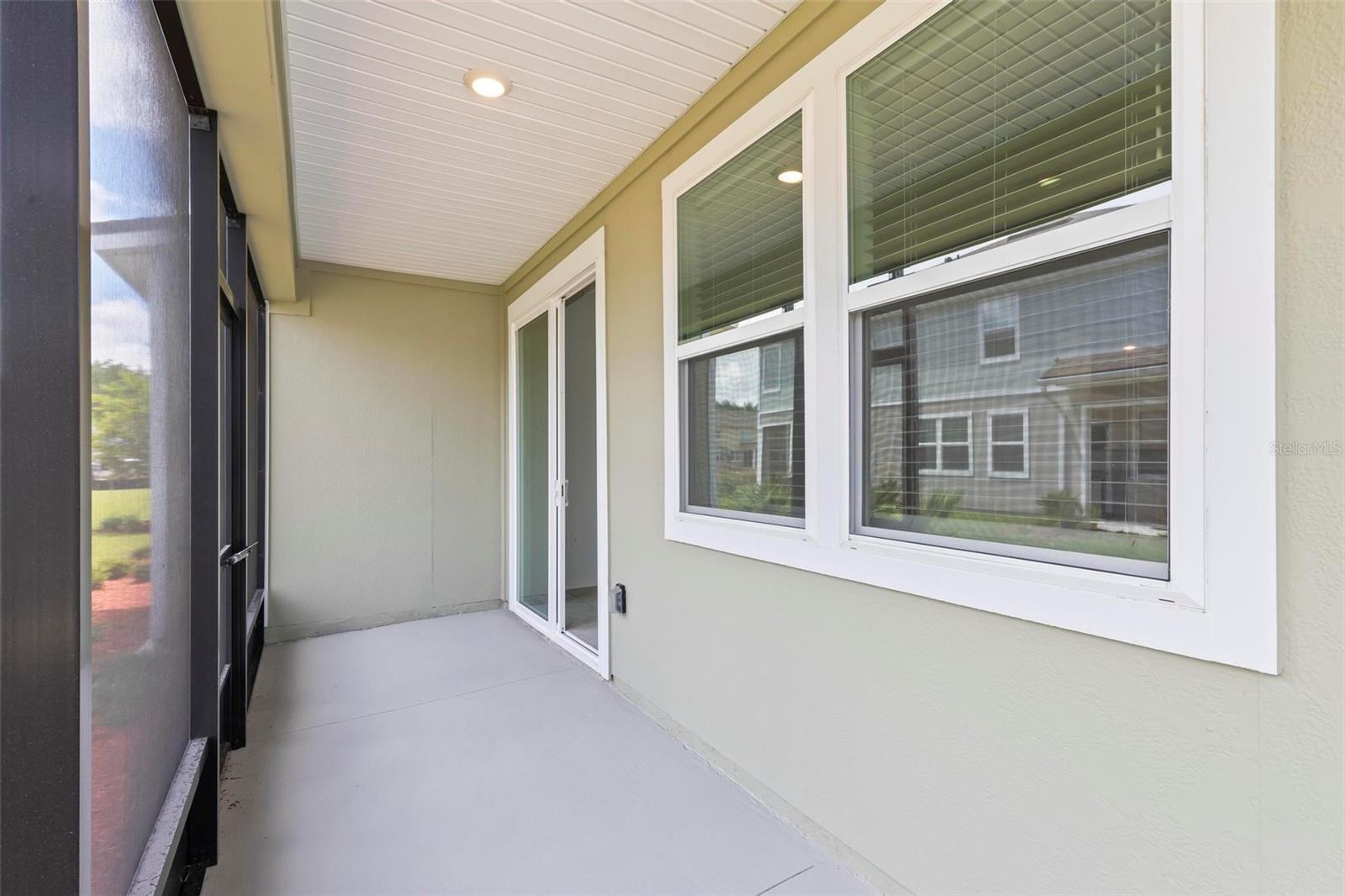 Image 13 of 54 For 516 Redbud Road