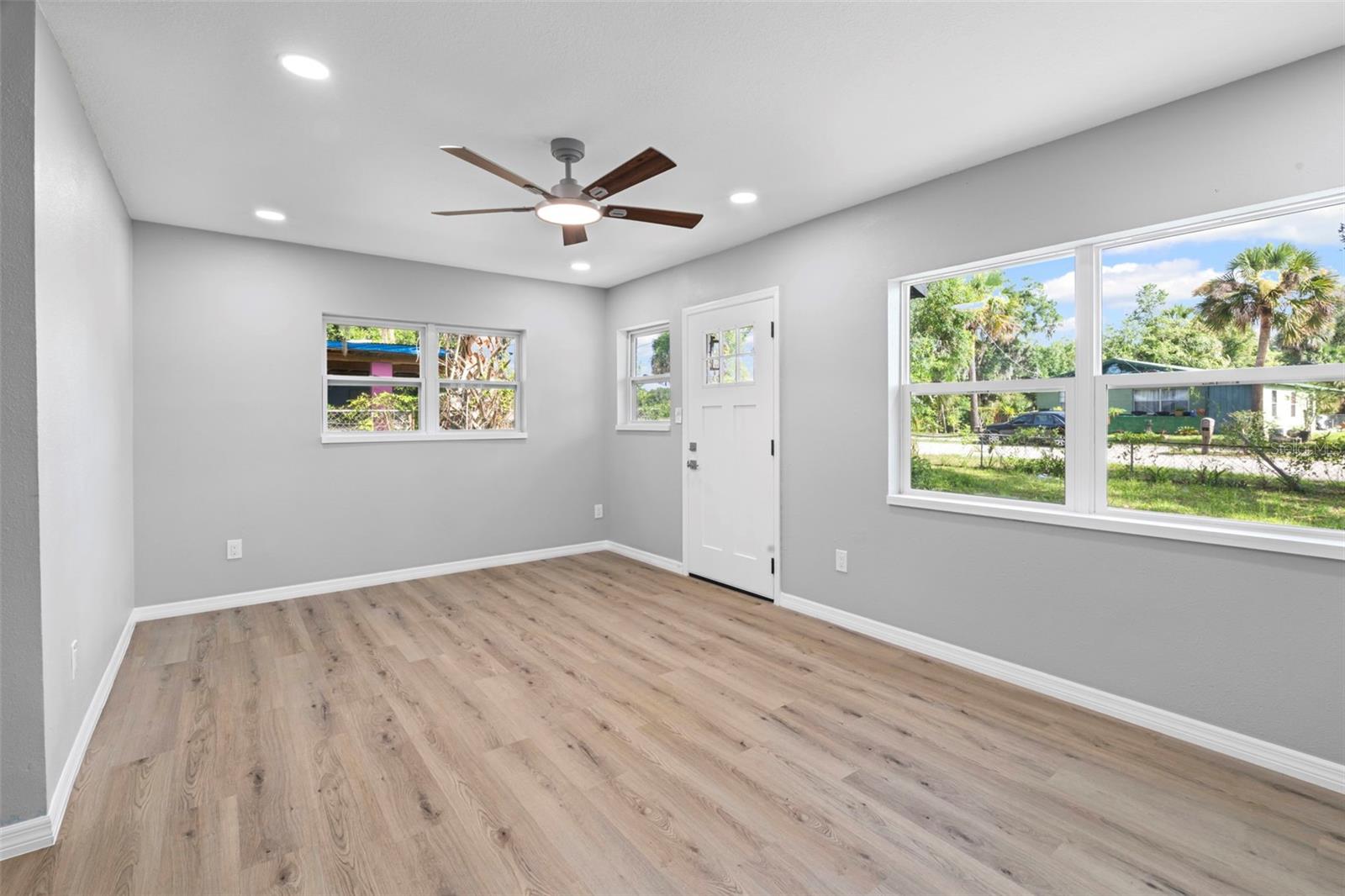 Image 10 of 38 For 1701 Wapalaw Street