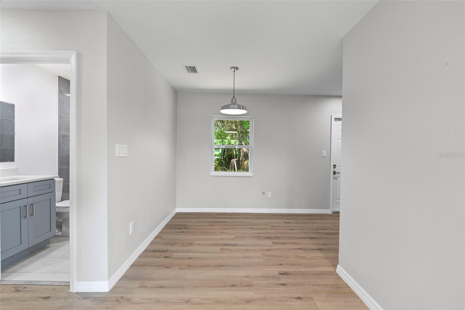 Image 11 of 38 For 1701 Wapalaw Street