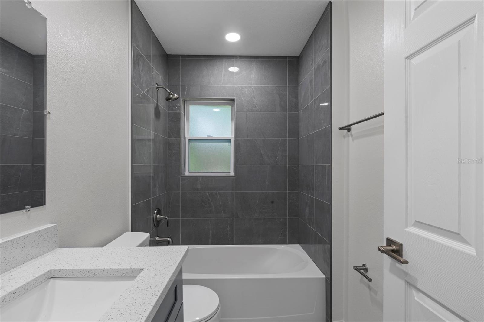 Image 17 of 38 For 1701 Wapalaw Street