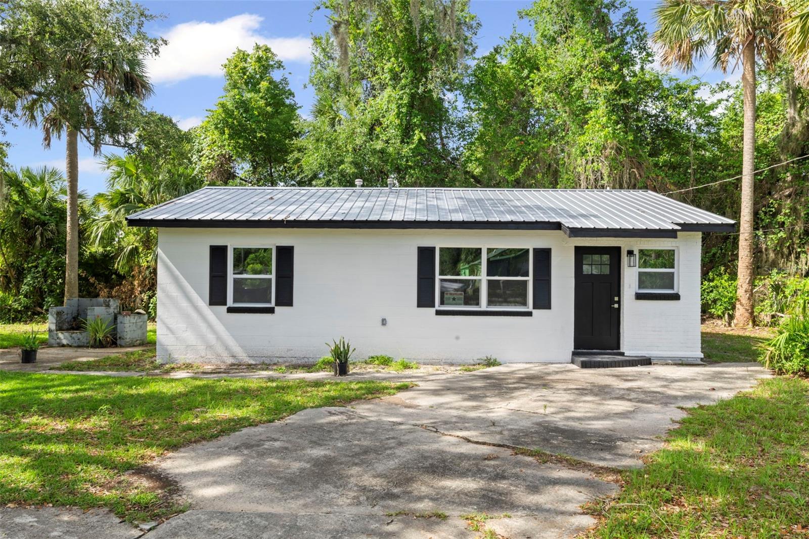 Image 25 of 38 For 1701 Wapalaw Street