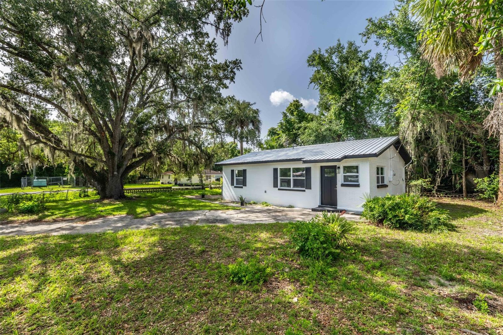 Image 26 of 38 For 1701 Wapalaw Street