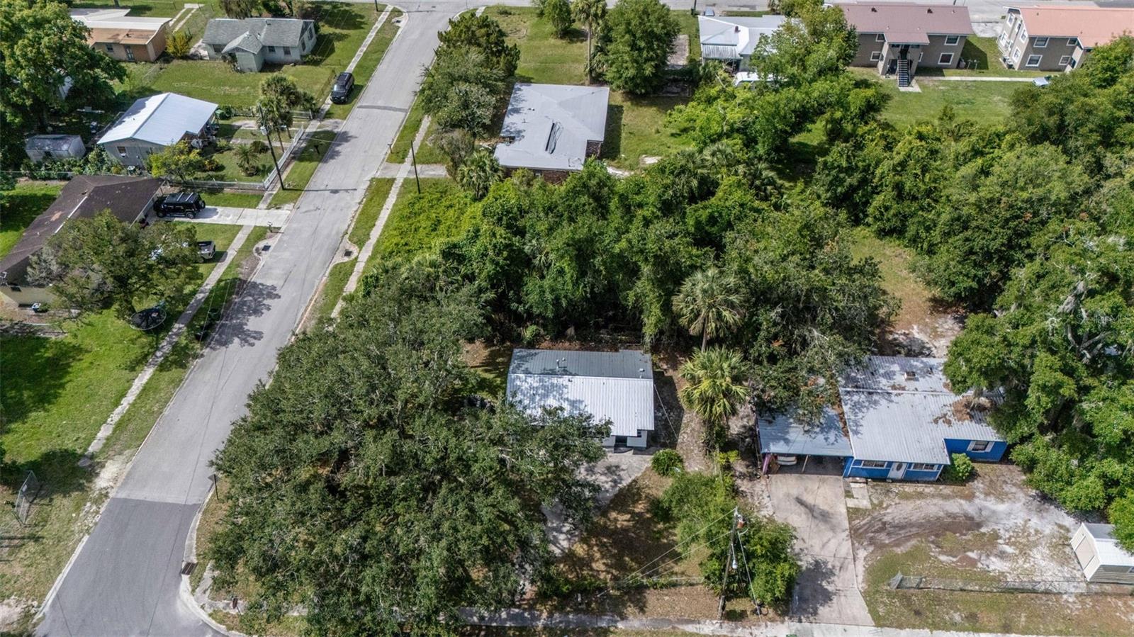 Image 37 of 38 For 1701 Wapalaw Street