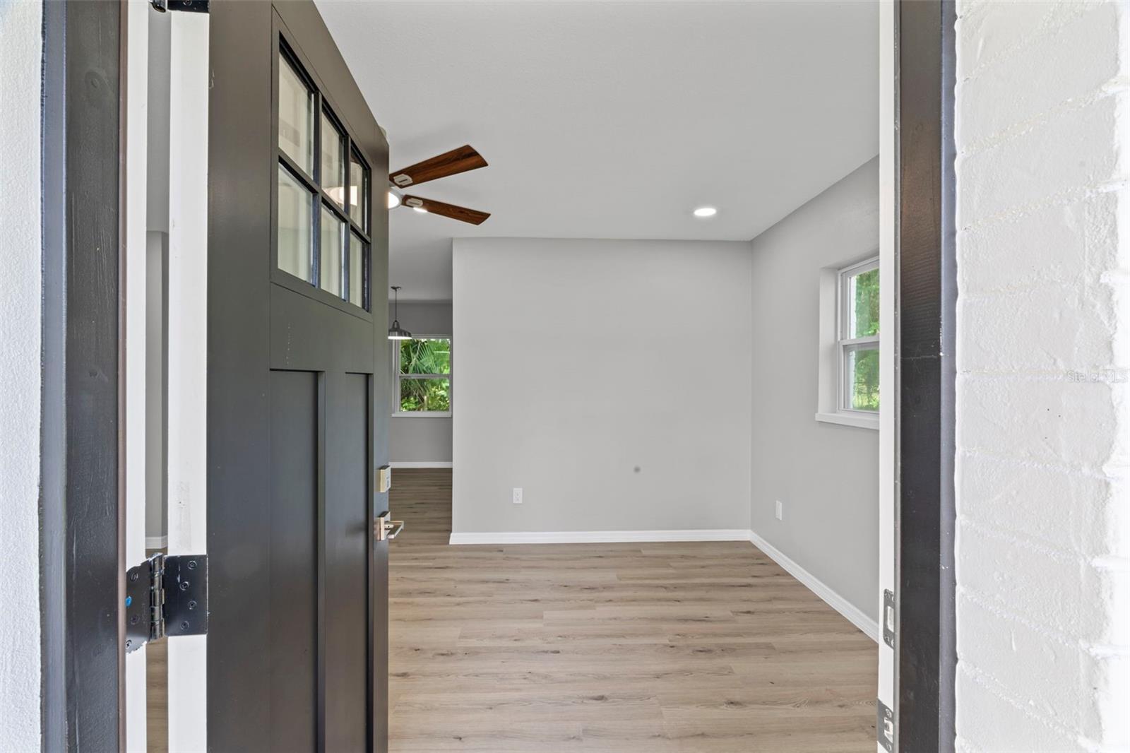 Image 6 of 38 For 1701 Wapalaw Street