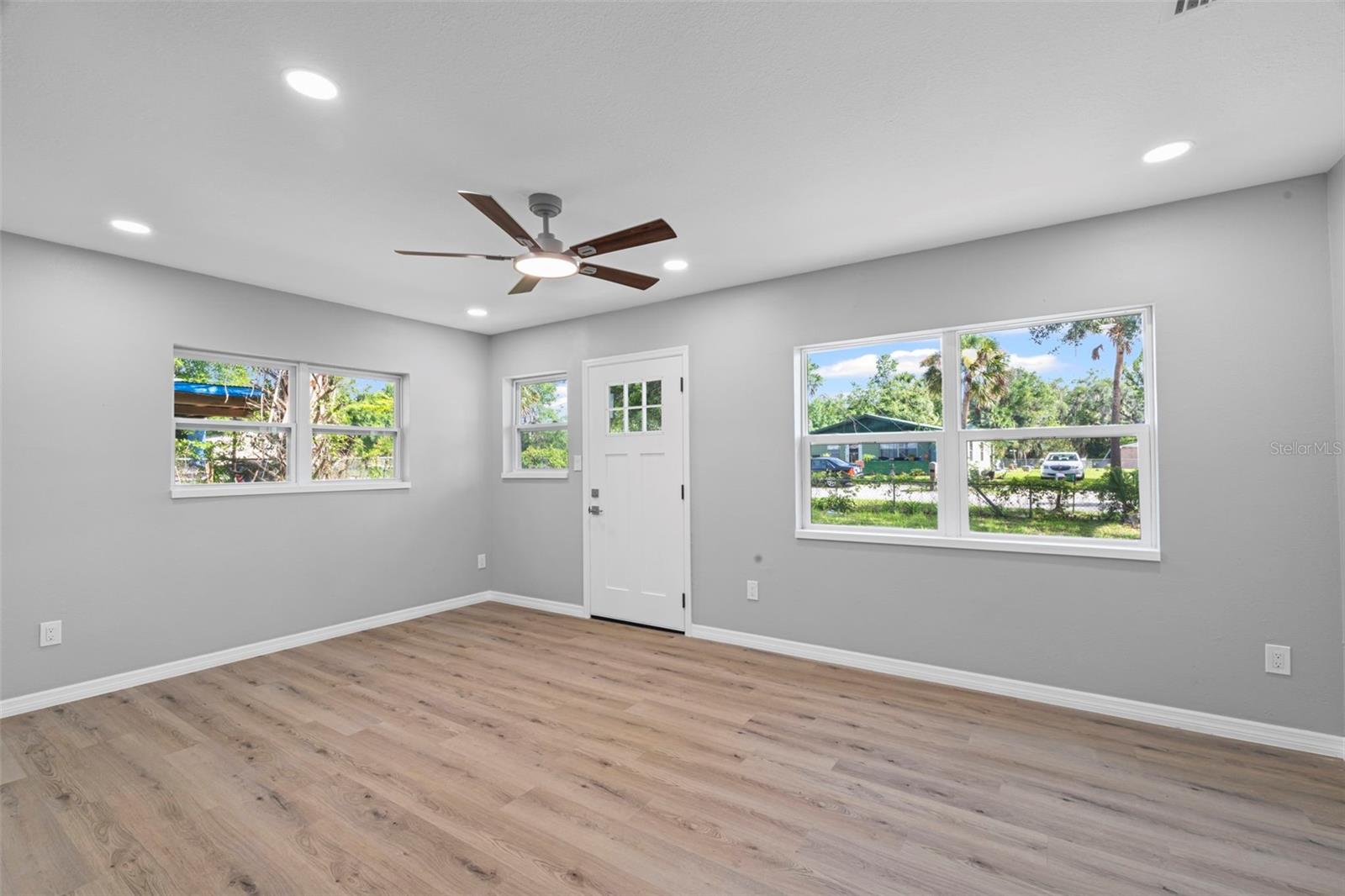 Image 7 of 38 For 1701 Wapalaw Street