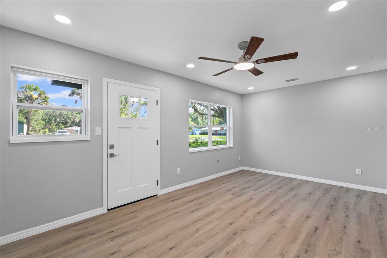 Image 8 of 38 For 1701 Wapalaw Street