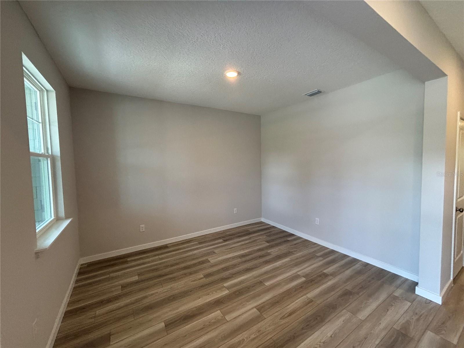 Image 10 of 36 For 41 Perseus Avenue