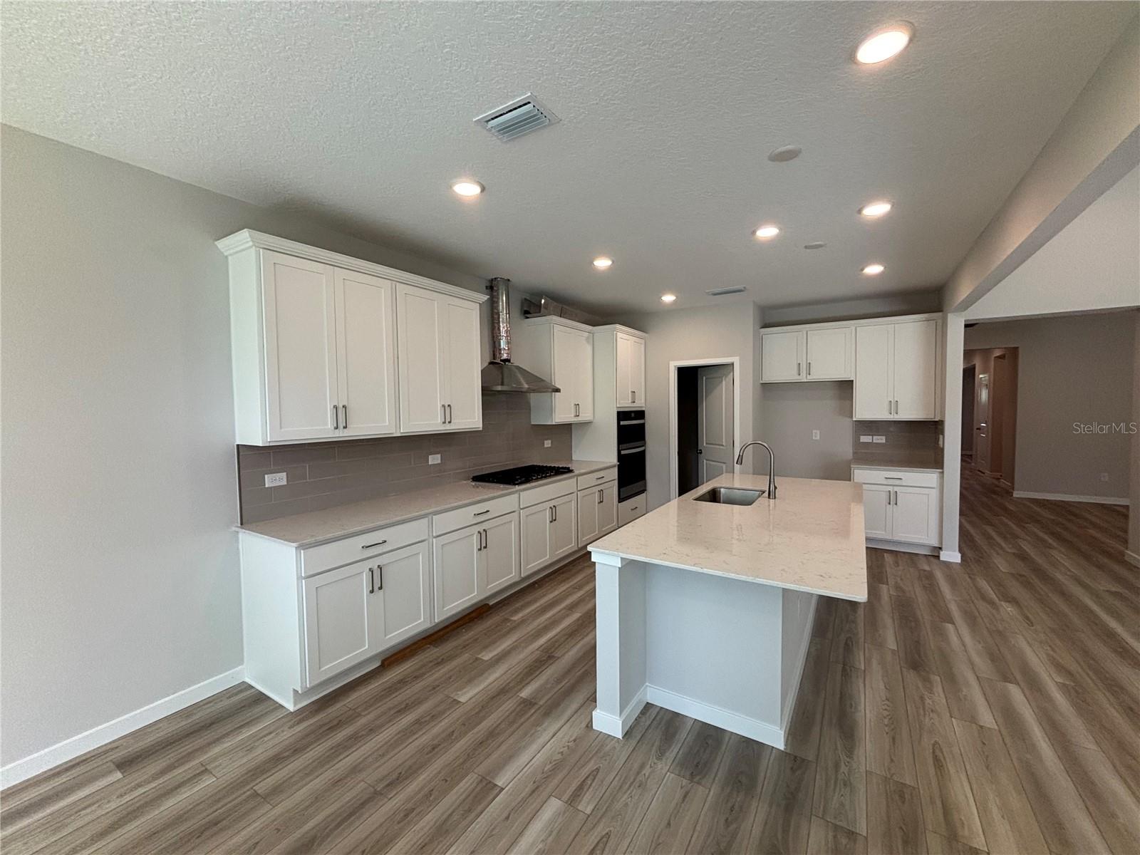 Image 20 of 36 For 41 Perseus Avenue