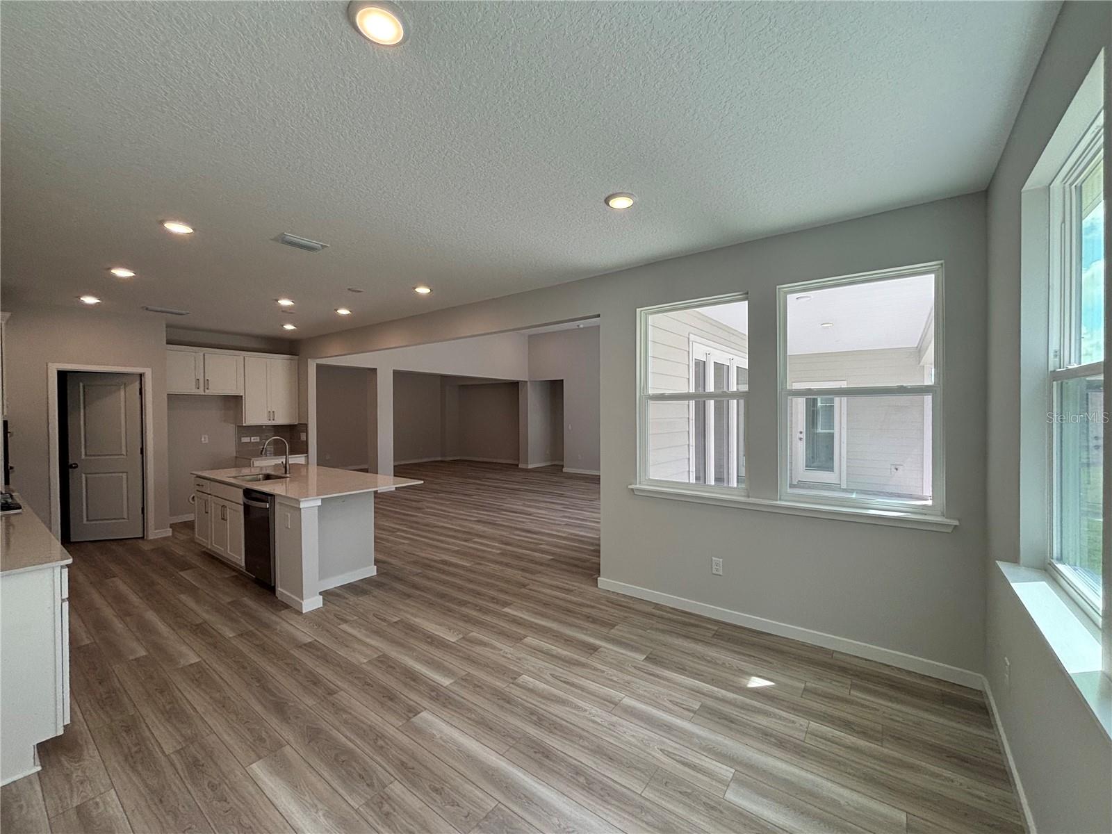 Image 22 of 36 For 41 Perseus Avenue