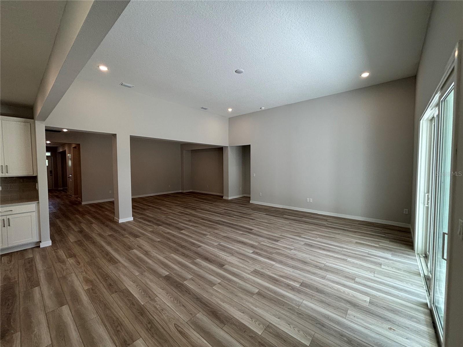 Image 23 of 36 For 41 Perseus Avenue