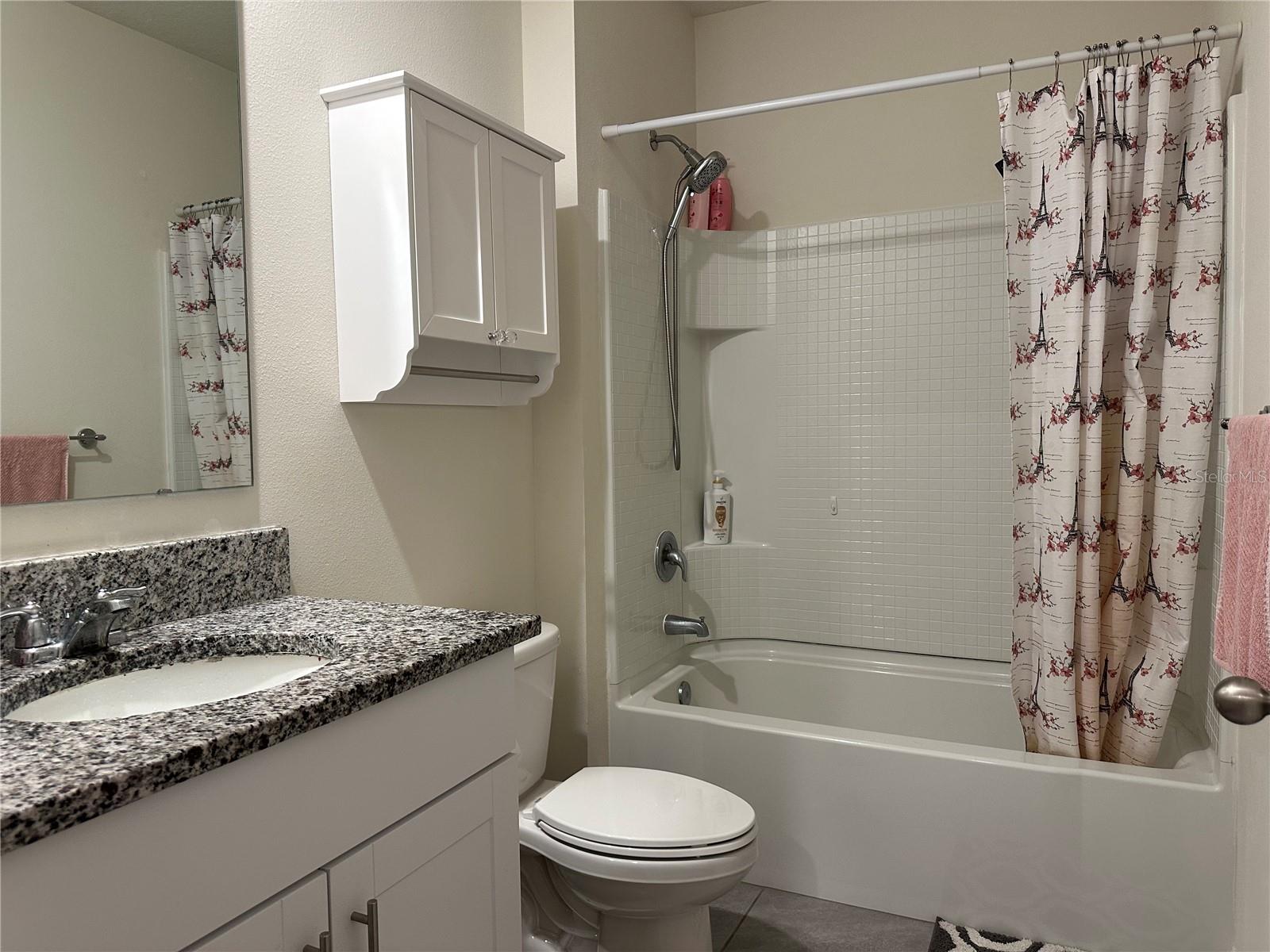 Image 17 of 33 For 551 Shaelyn Place