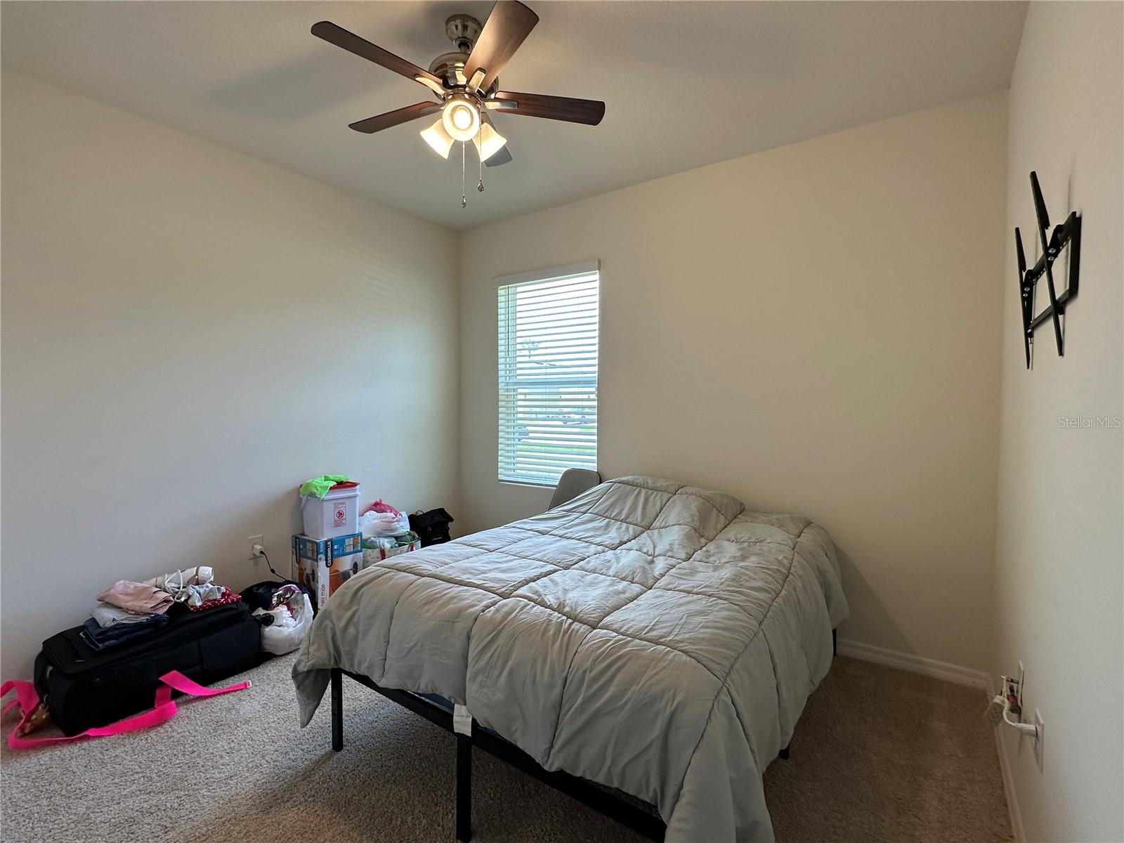 Image 19 of 33 For 551 Shaelyn Place
