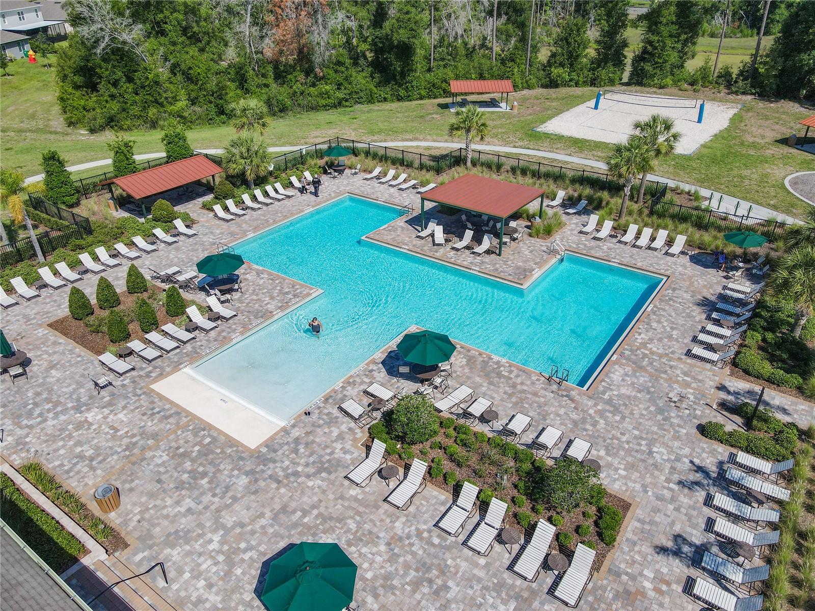 Image 37 of 41 For 551 Shaelyn Place