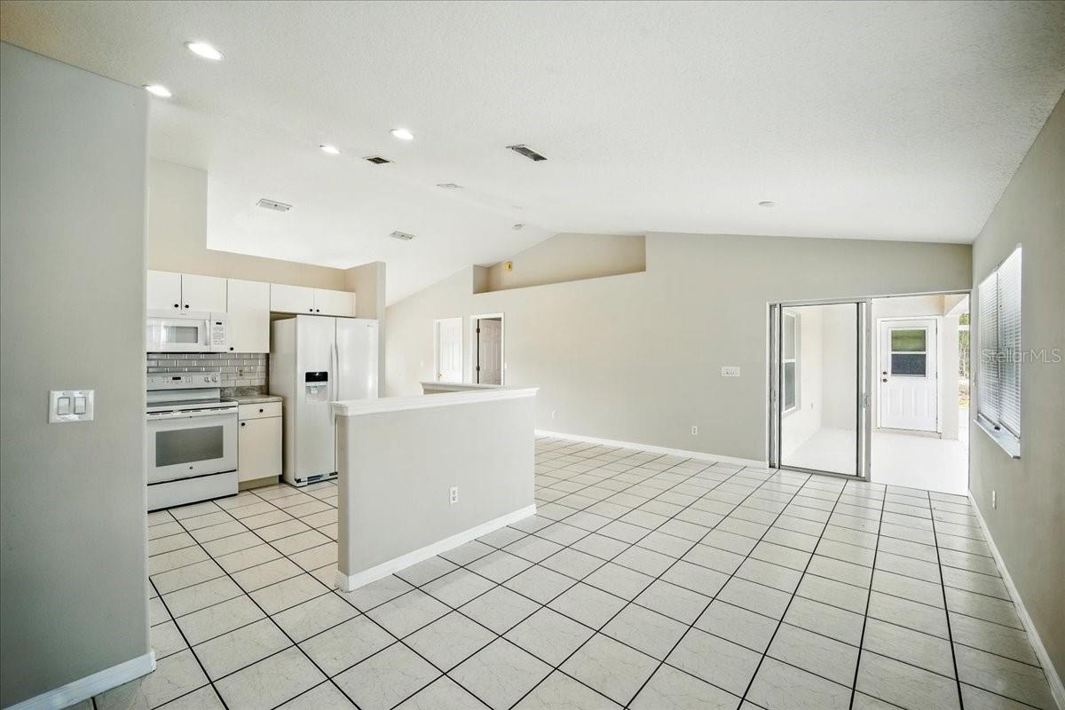 Image 4 of 55 For 9 Big Bear Lane