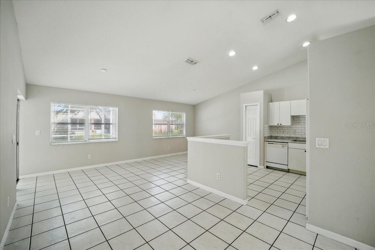 Image 8 of 55 For 9 Big Bear Lane