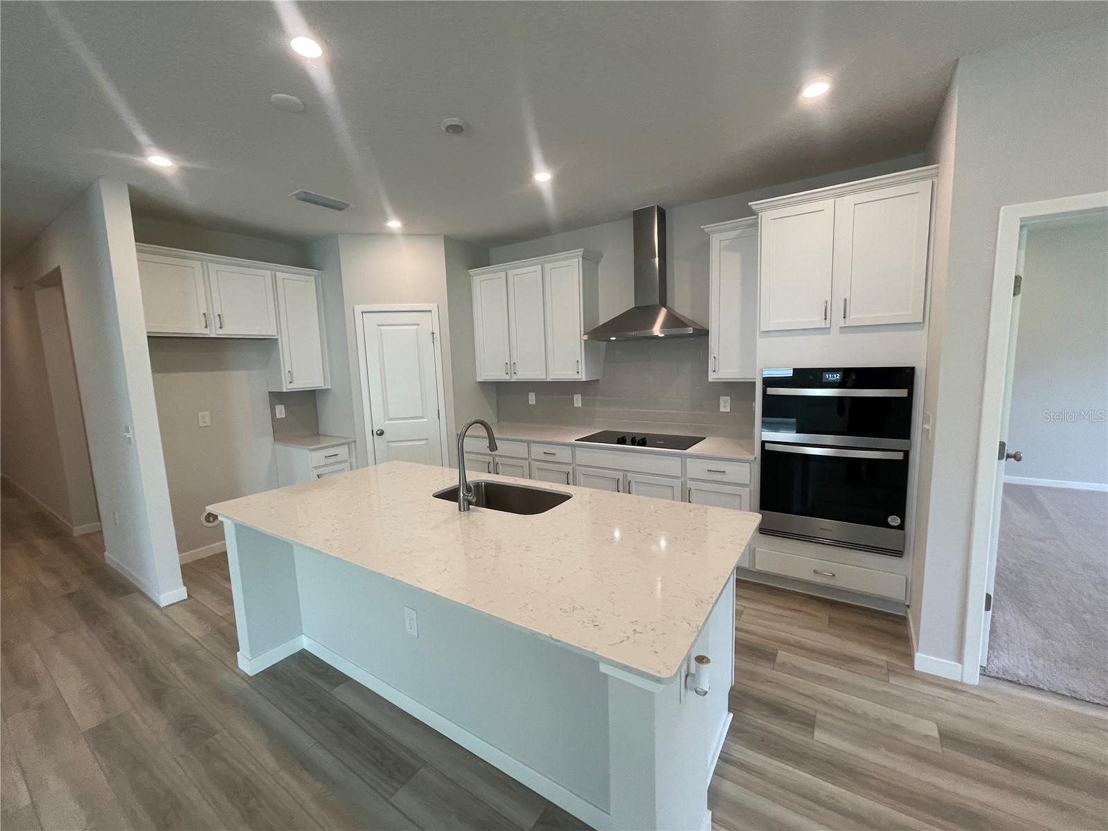Image 14 of 43 For 215 Montgomery Court