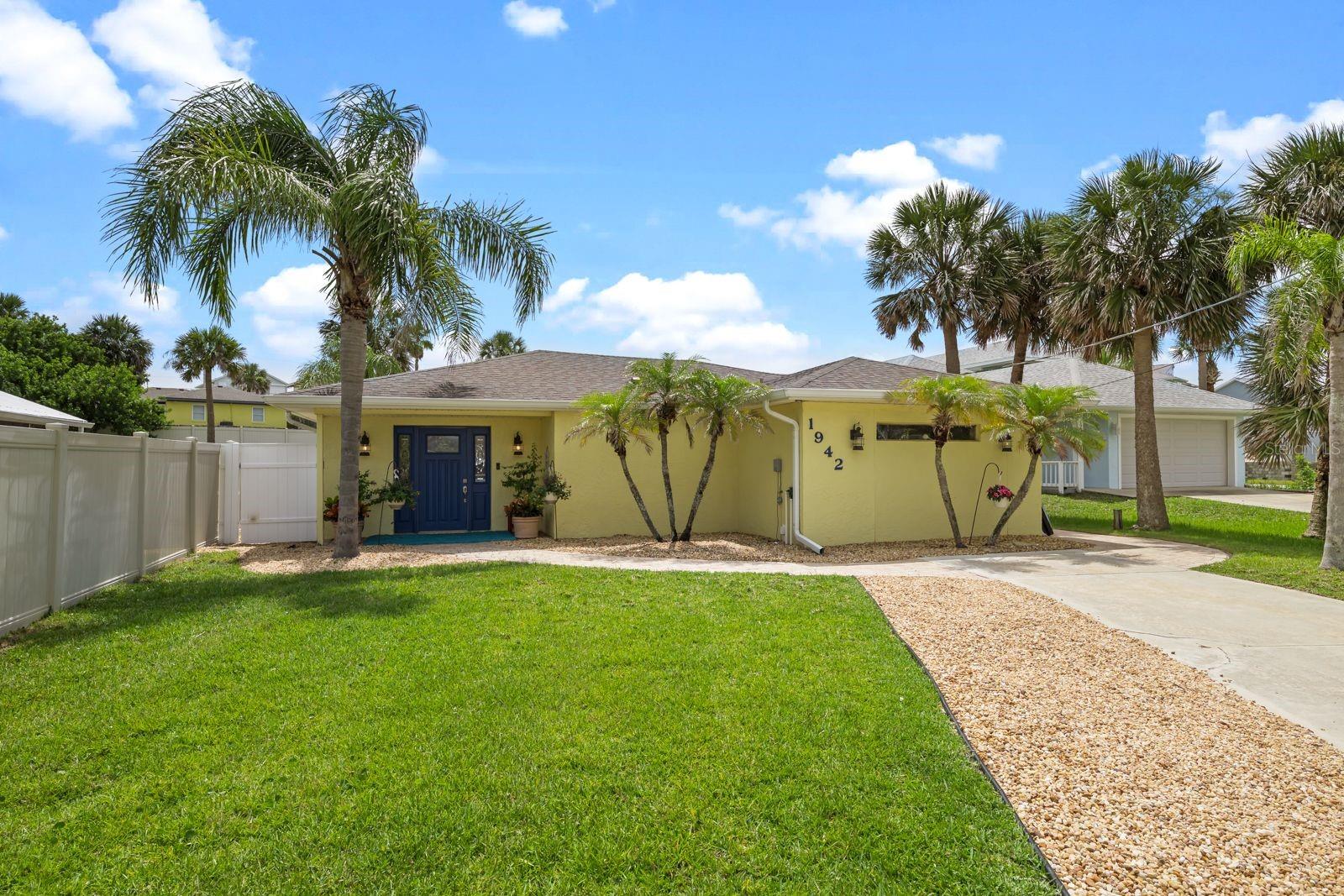 Image 3 of 74 For 1942 Daytona Avenue