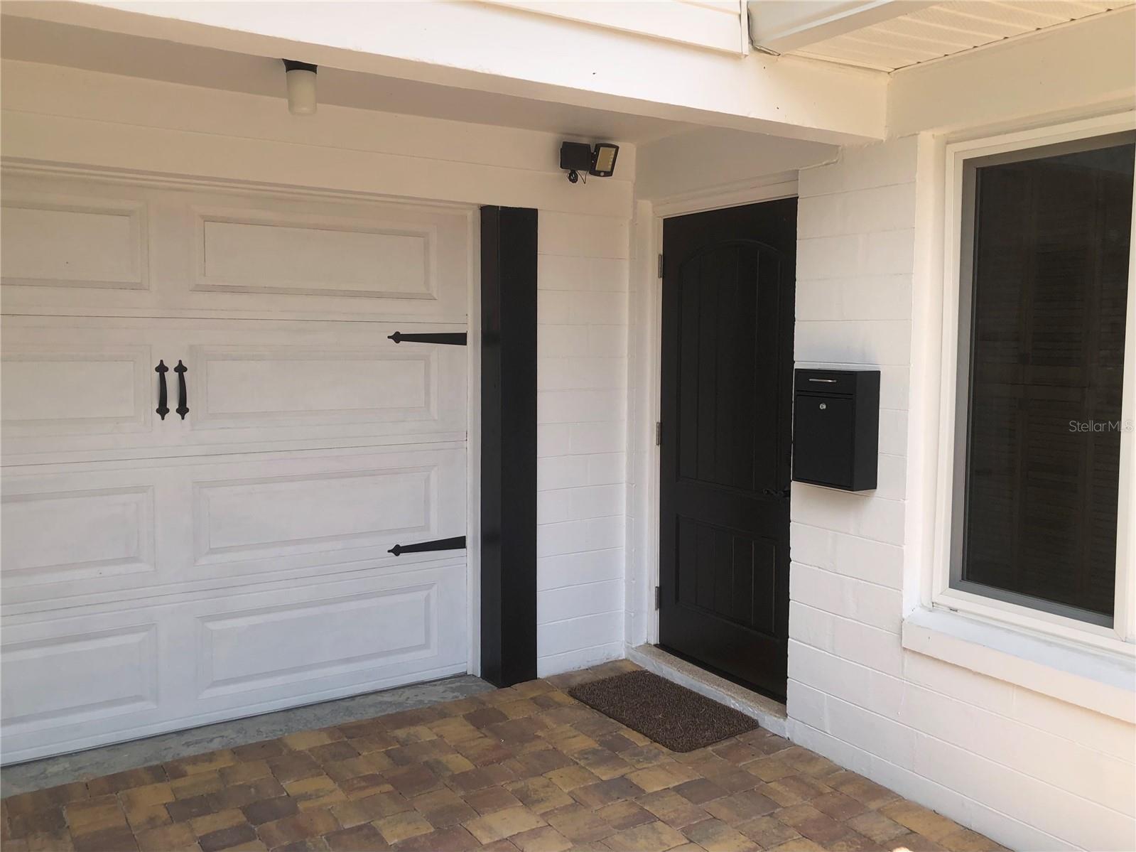 Image 4 of 36 For 33 Camellia Drive