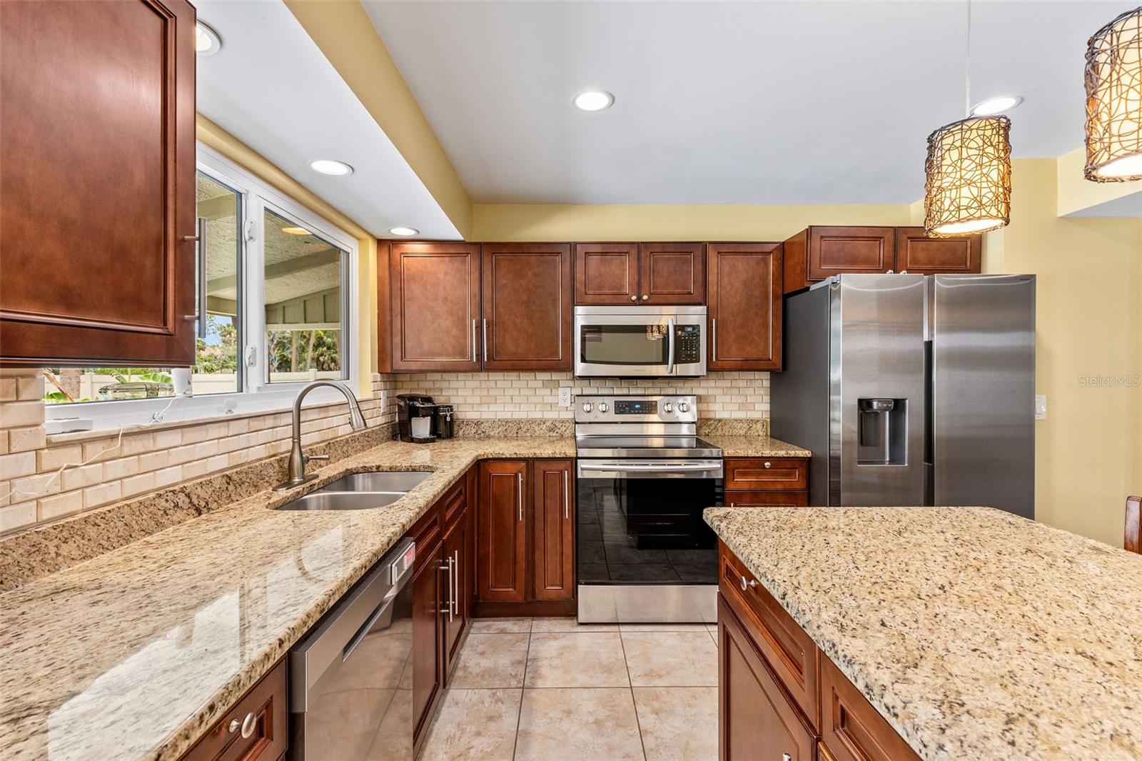 Image 11 of 60 For 428 Pelican Bay Drive