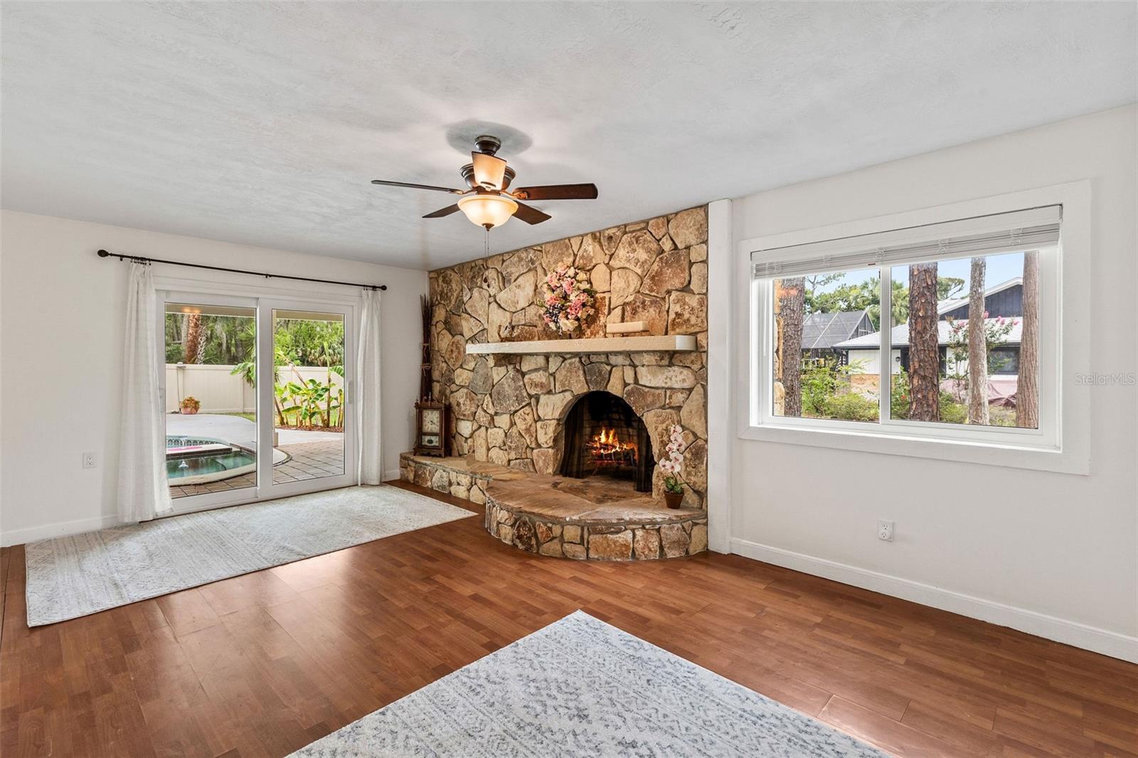 Image 13 of 60 For 428 Pelican Bay Drive