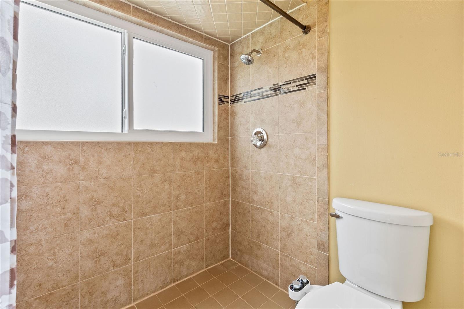 Image 25 of 60 For 428 Pelican Bay Drive