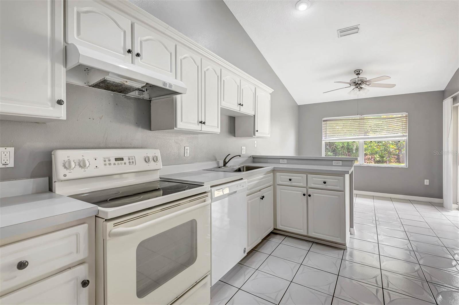 Image 10 of 35 For 88 Pritchard Drive