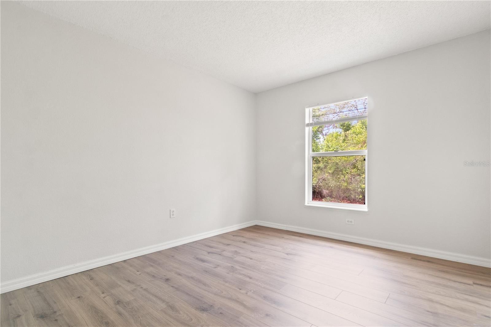 Listing photo id 20 for 3143 Grayton Drive