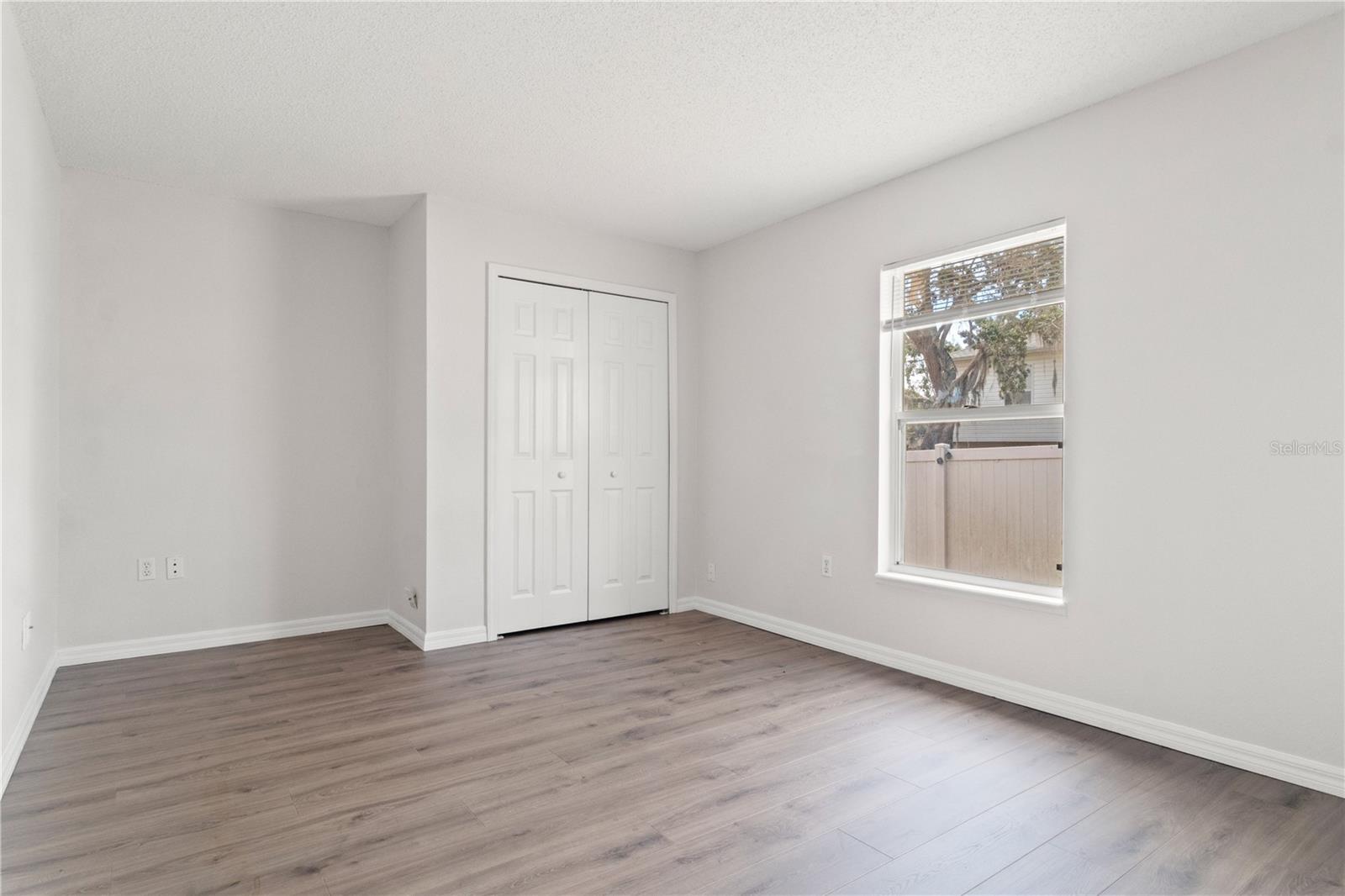 Listing photo id 26 for 3143 Grayton Drive