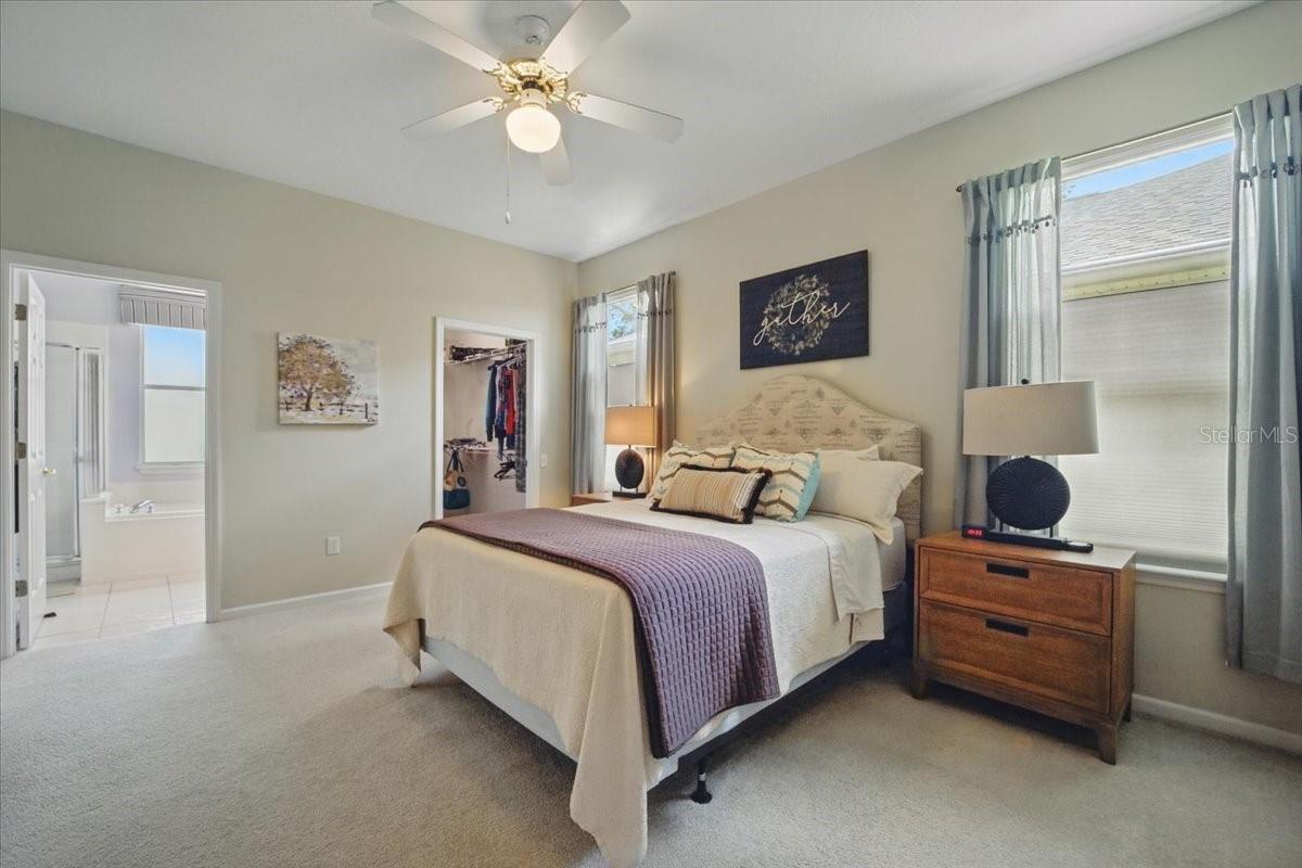 Image 19 of 61 For 14 Deerfield Court