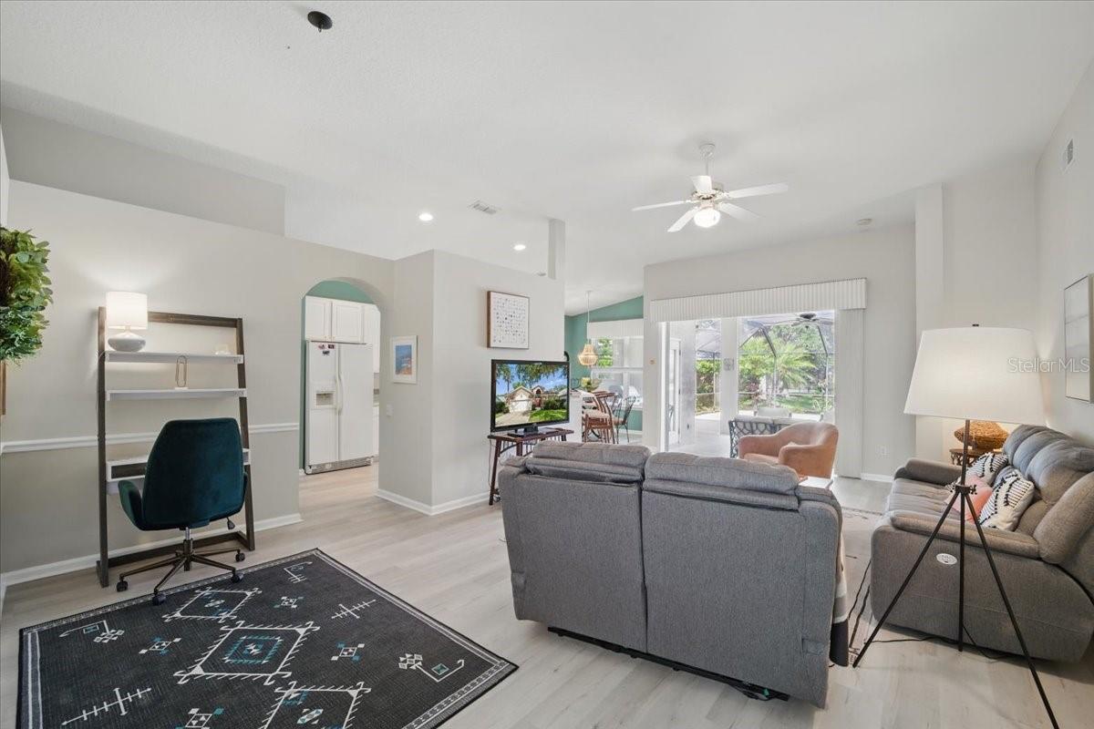 Image 4 of 61 For 14 Deerfield Court