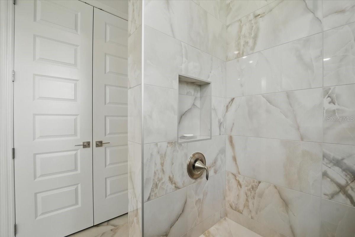 Image 21 of 53 For 126 New Leatherwood Drive
