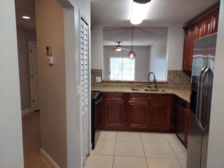 Image 3 of 20 For 95 Rivers Edge Lane 95