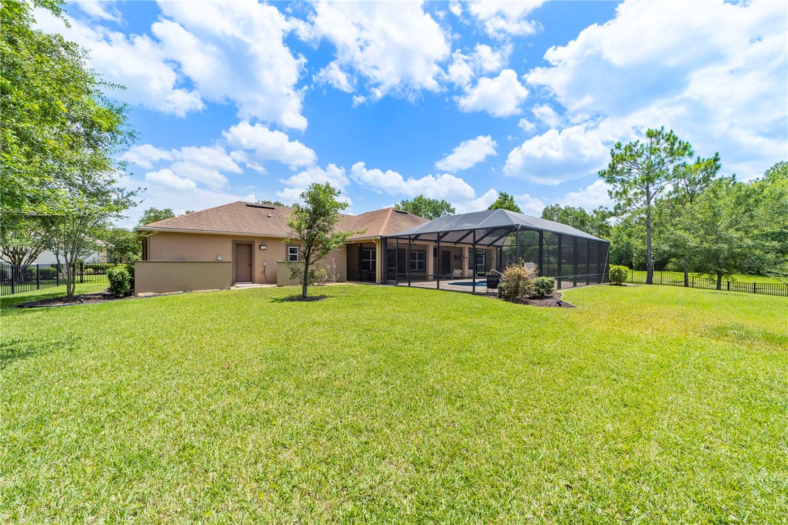 Image 54 of 66 For 265 Pinehurst Pointe Drive