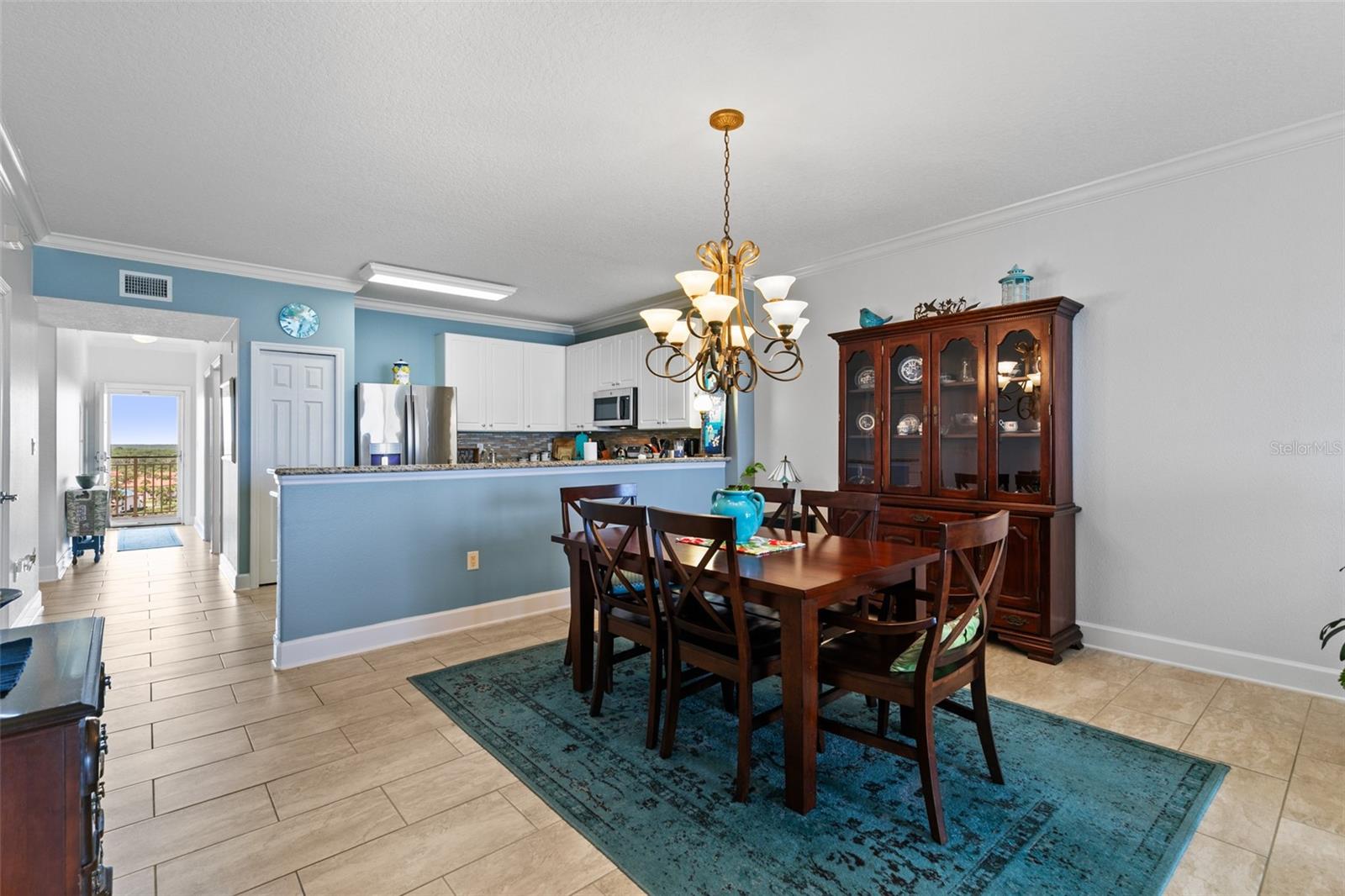 Image 15 of 95 For 80 Surfview Drive 707