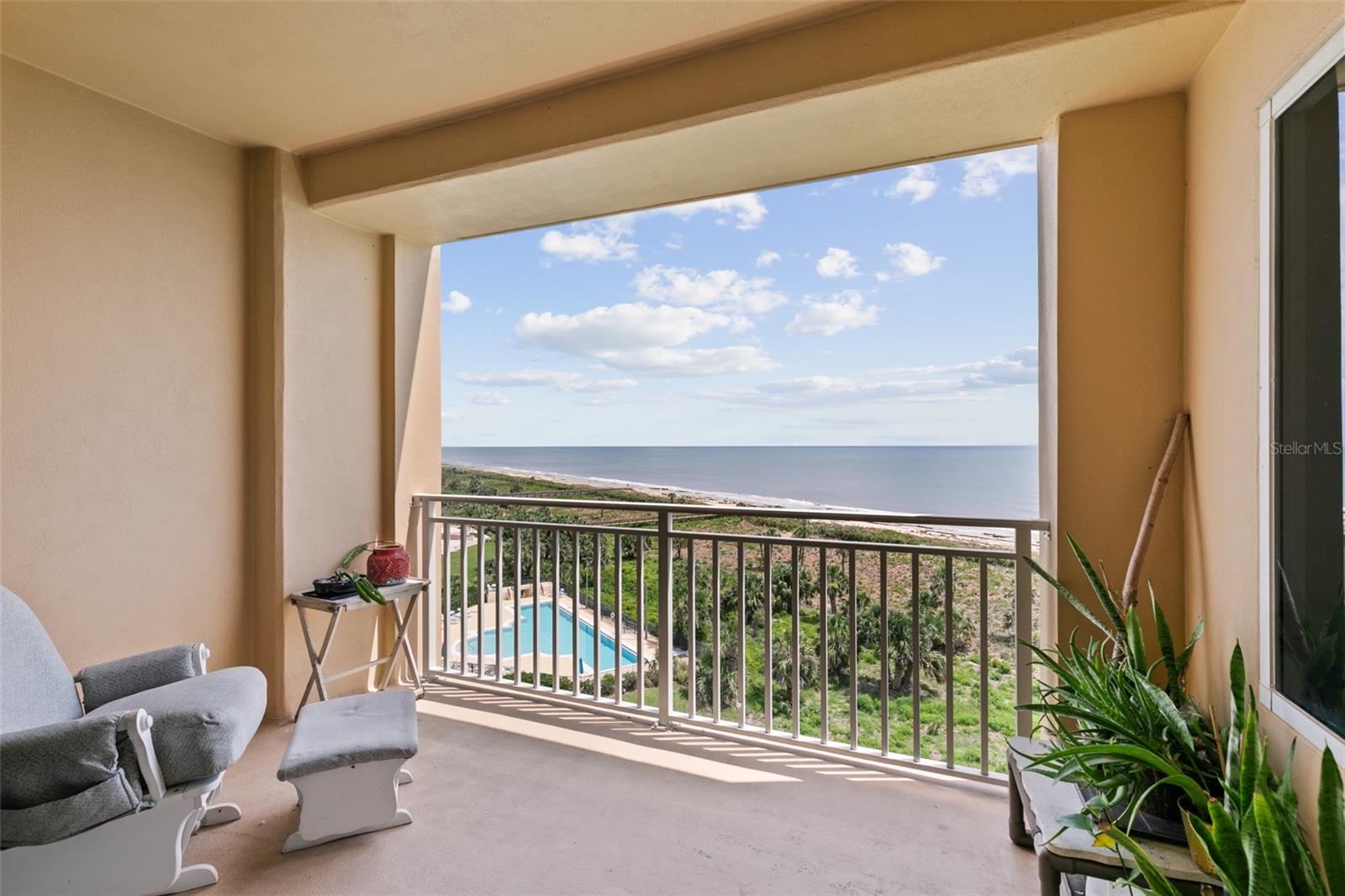 Image 40 of 95 For 80 Surfview Drive 707