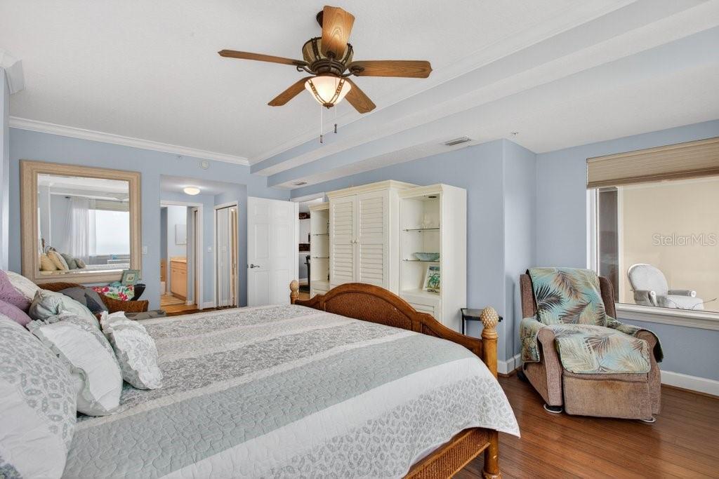 Image 72 of 95 For 80 Surfview Drive 707