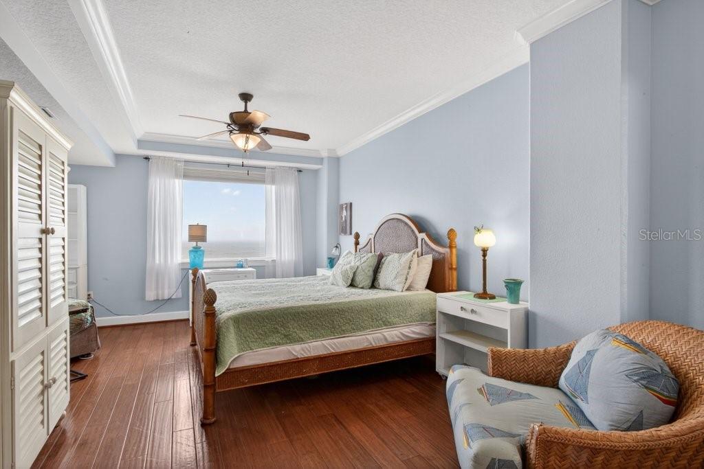 Image 73 of 95 For 80 Surfview Drive 707