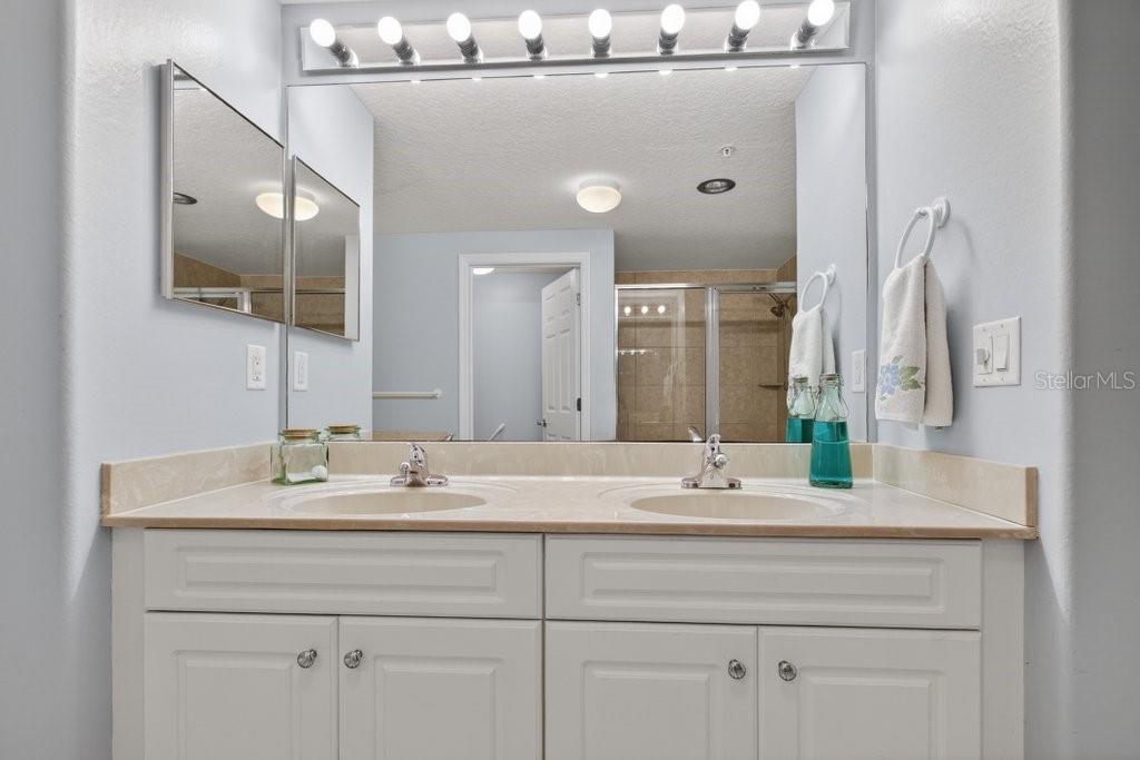 Image 80 of 95 For 80 Surfview Drive 707